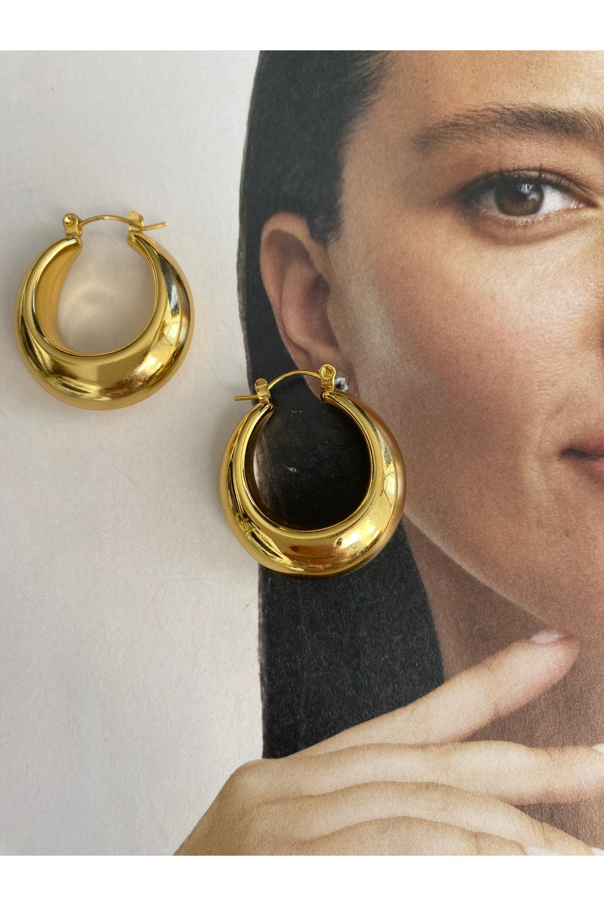 Pinery Jewels Oval Sallantılı Kadın Küpe Çifti