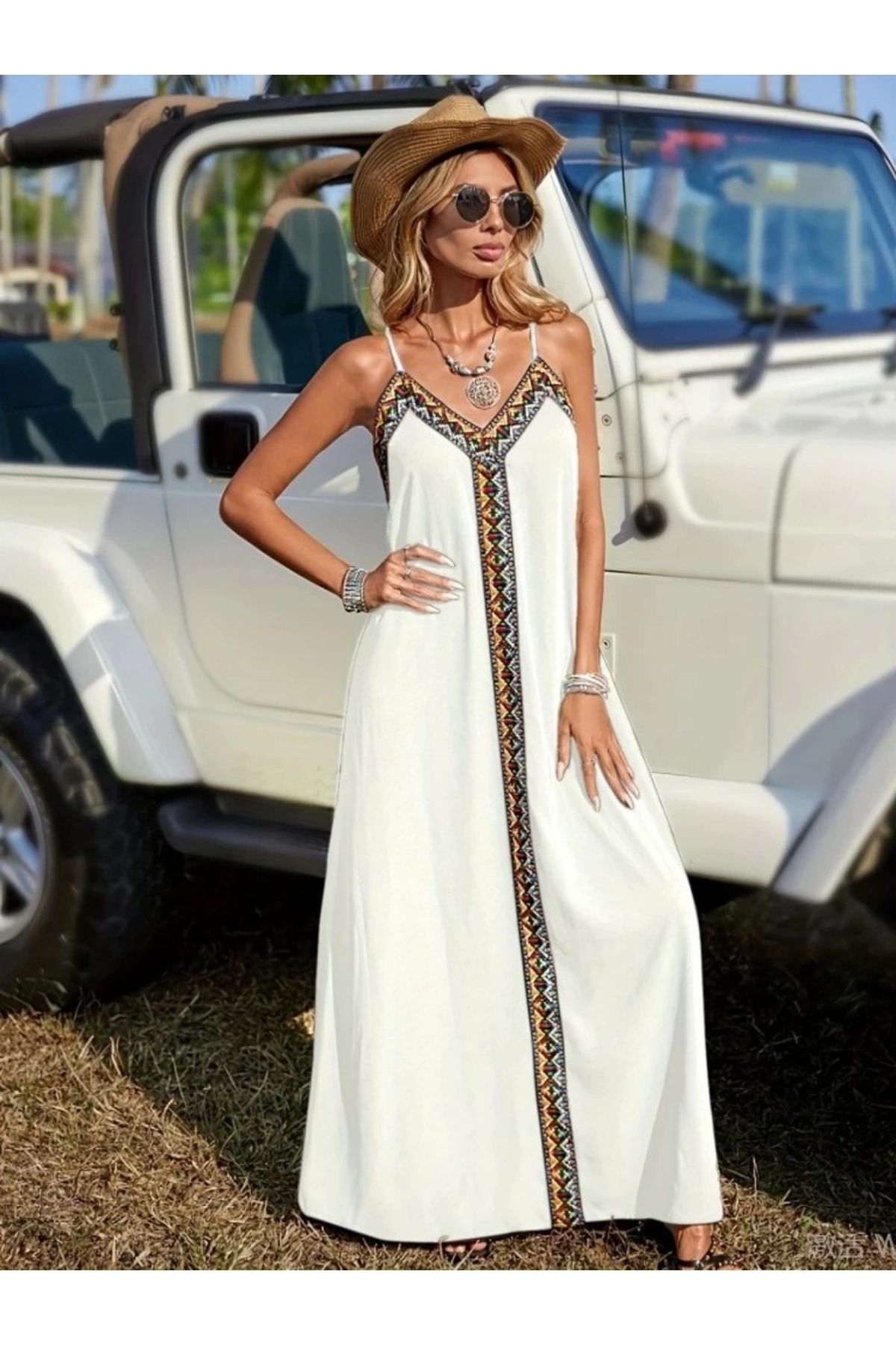 Butik Kadın Askılı V Yakalı Etnik şerit Detaylı Uzun Viskon Elbise
