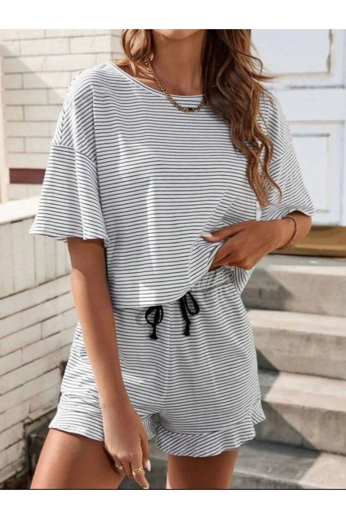 Butik Kadın Üst Bluz Alt Beli Lastikli Şort Viskon Kumaş İkili Takım