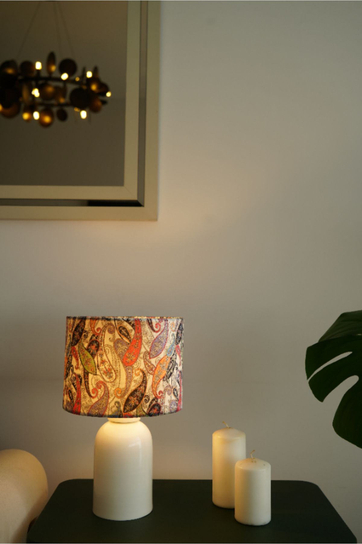 retro home design Krem Ayaklı Çok Yapraklı Kadife Kumaş Şapkalı Şık Yatak Odası Salon Abajur Özel Modern
