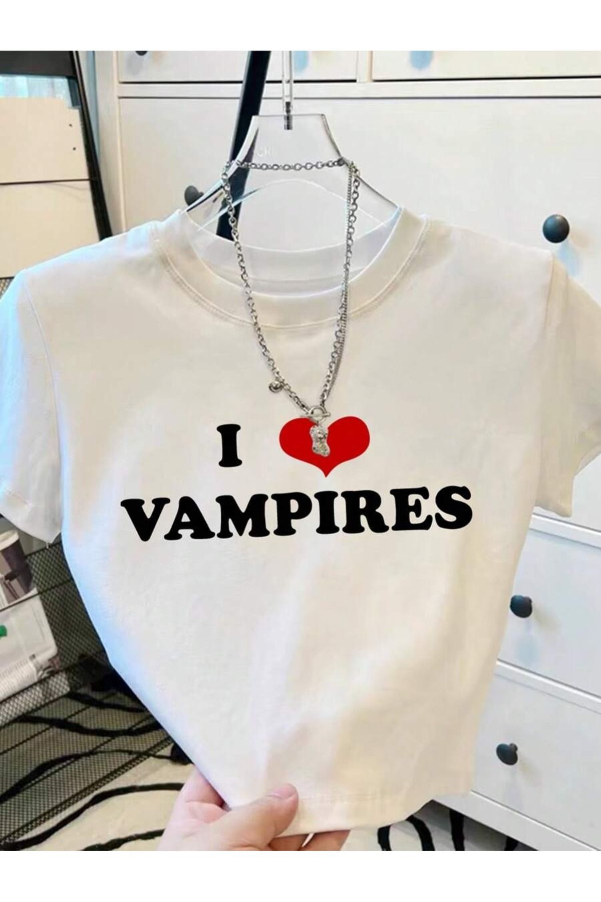 OVER HEAD Kadın Y2K I Love Vampıres Baskılı Bayb Tee Crop