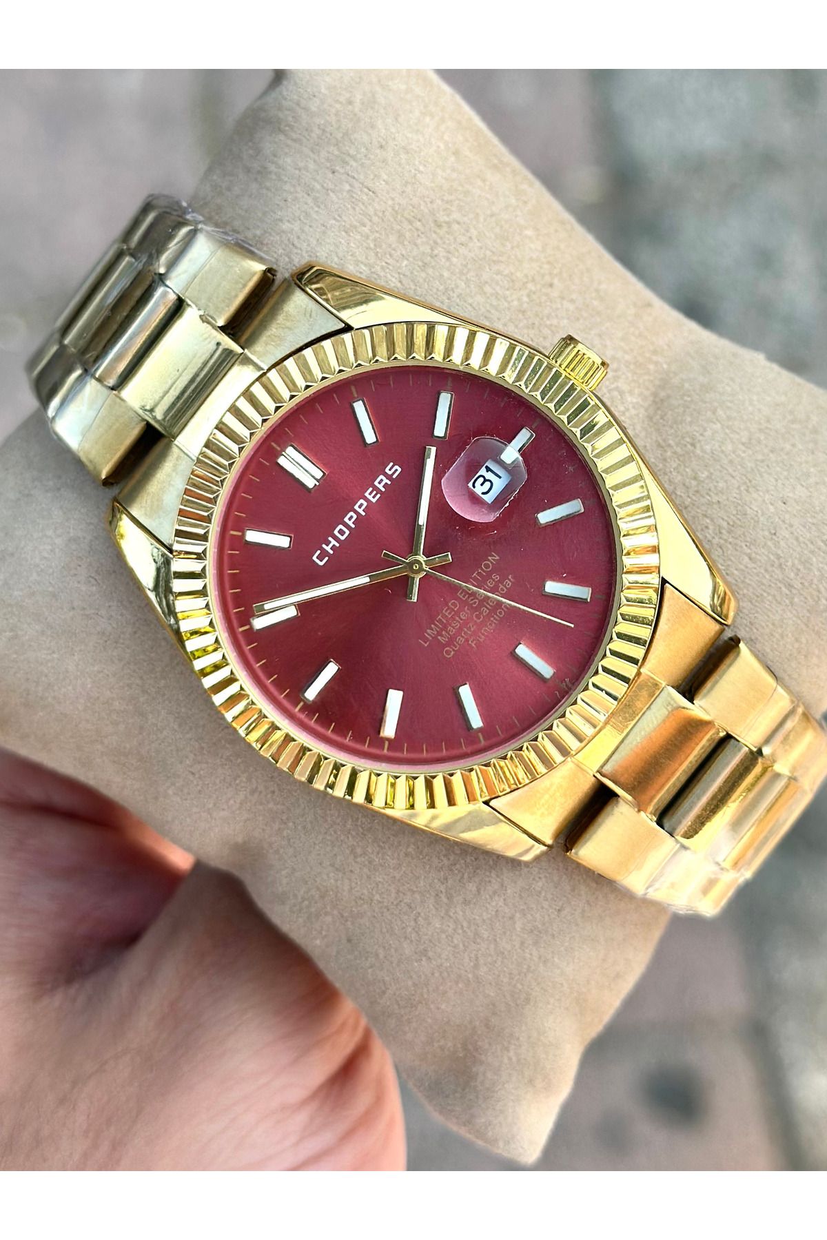 pierrose Gold Çelik Kordon Kırmızı Kadran Takvimli Erkek Kol Saati