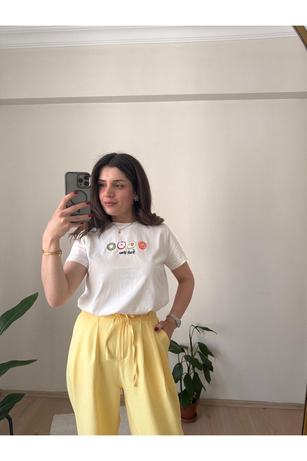 MODA Nakışlı Fruit Store Tişört