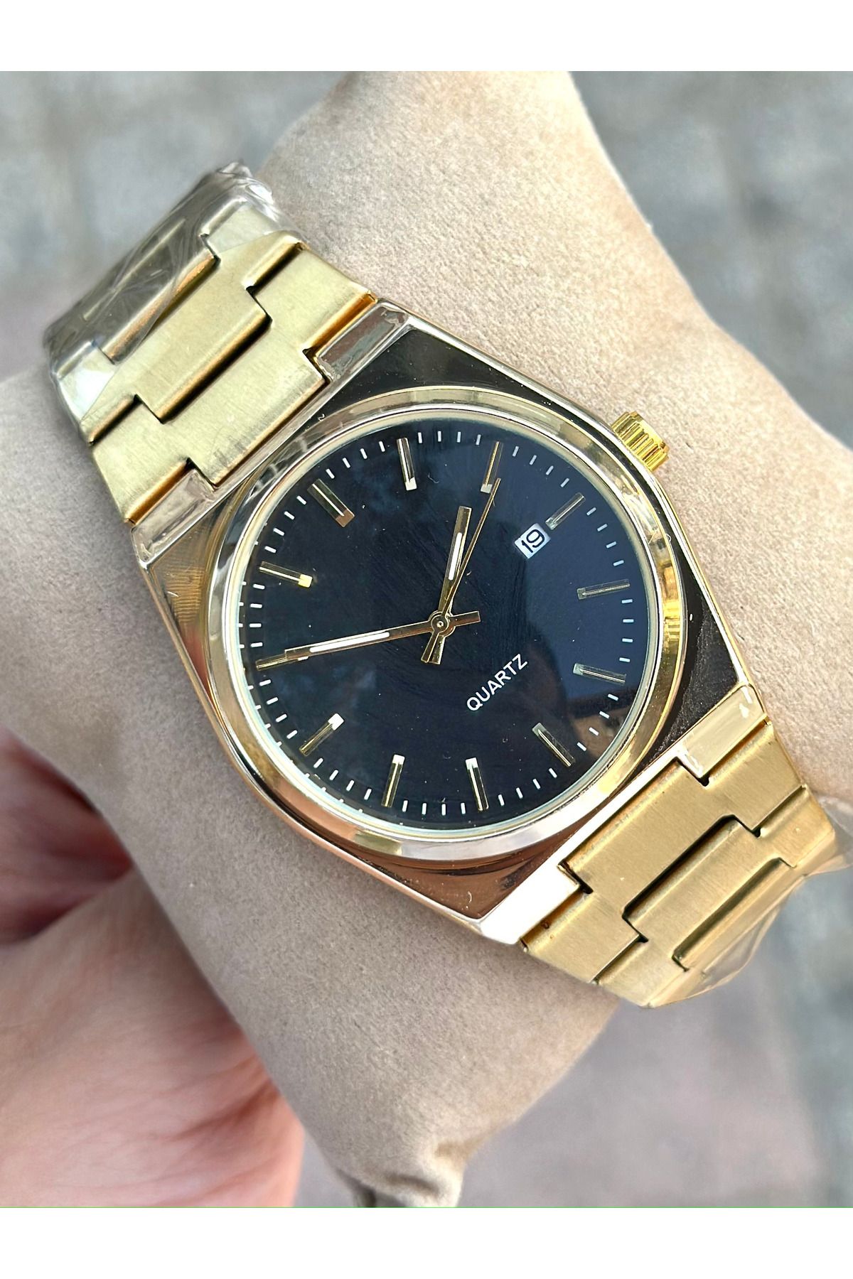 pierrose Gold Çelik Kordon Takvimli Erkek Kol Saati