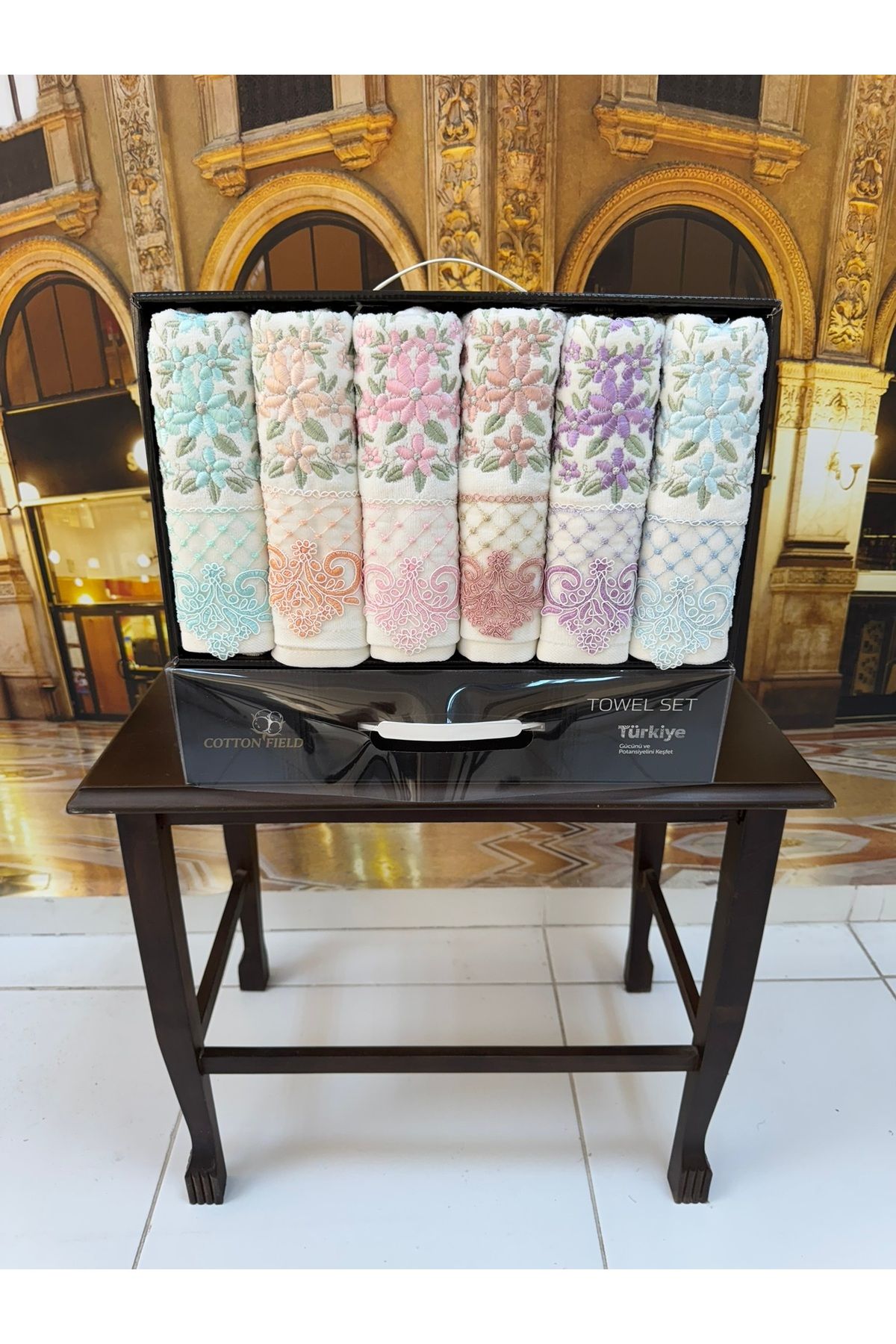 Artiva Home Collection %100 Pamuklu 50x90 Ağır Nakışlı/Güpürlü Lüx Kutulu Çeyizlik El ve Yüz Havlusu