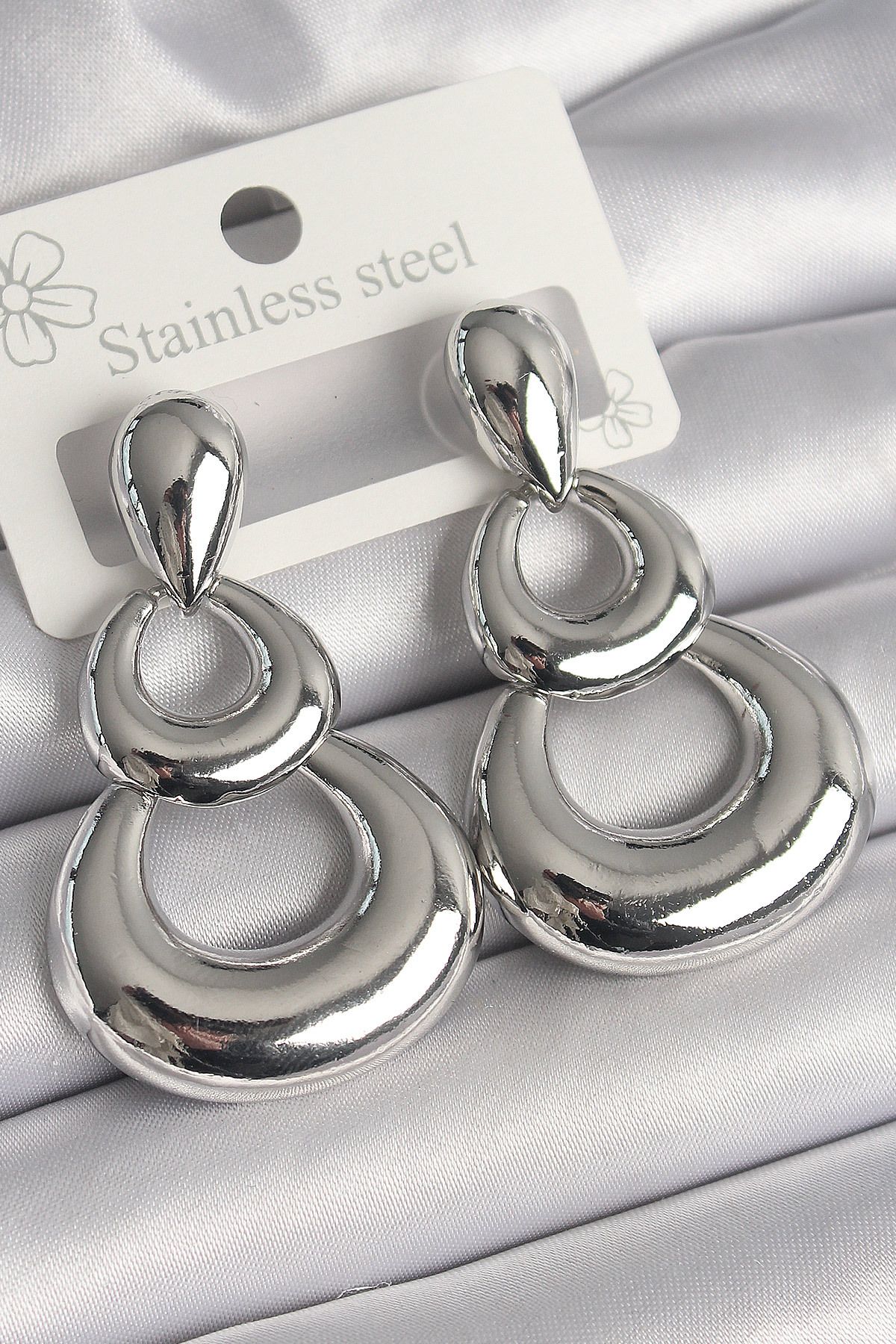 Angel Of Life Pirinç Gümüş Renk Damla Detay Sallantı Halka Model Kadın Küpe - TJ-BKP10228