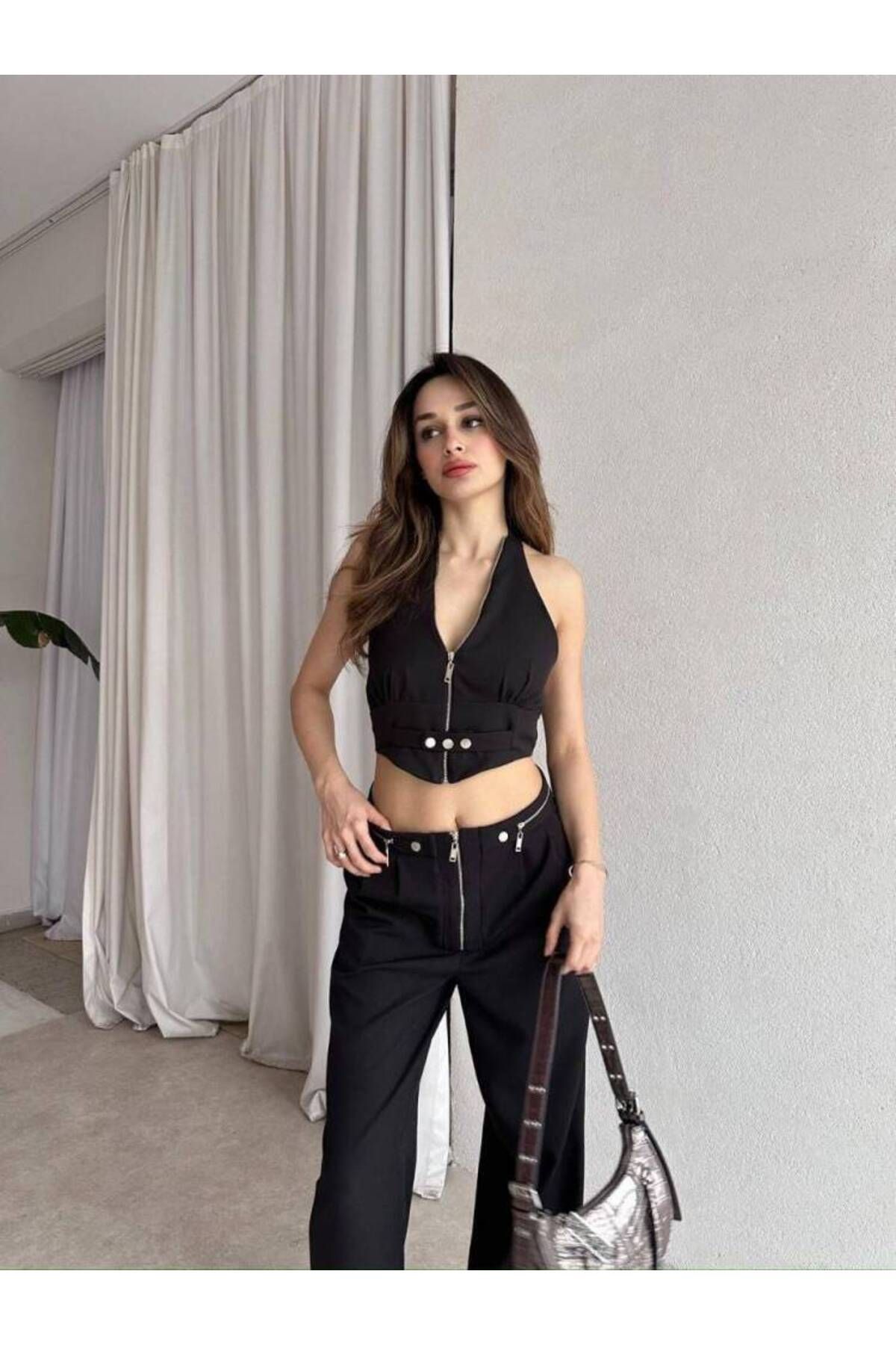 MAXMOOR DUALS FERMUARLI SIRT DEKOLTELİ CROP PANTOLON SİYAH TAKIM
