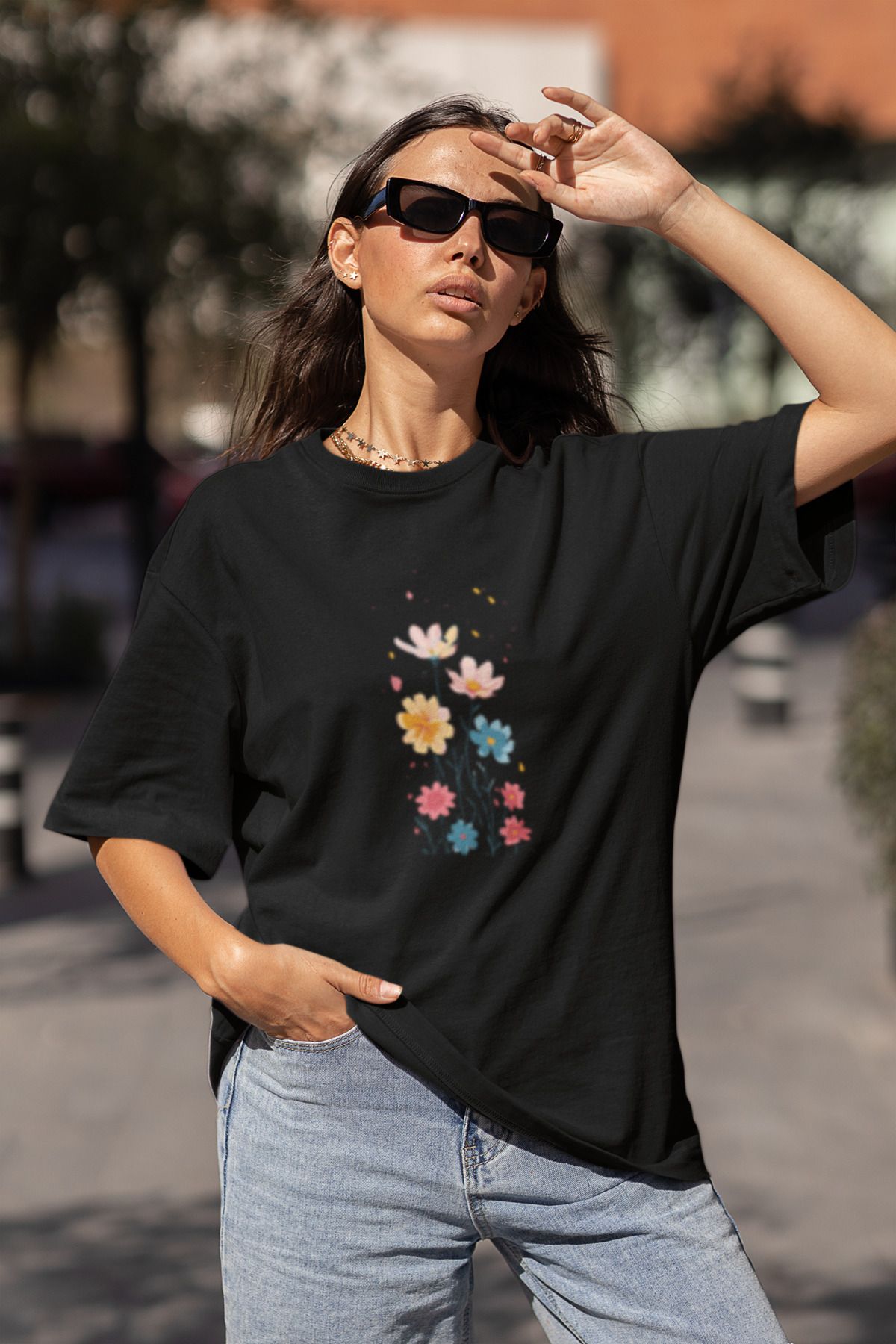 MG ÇİÇEK BASKILI KADIN BİSİKLET YAKA PAMUKLU OVERSIZE KALIP KISA KOLLU T-SHIRT