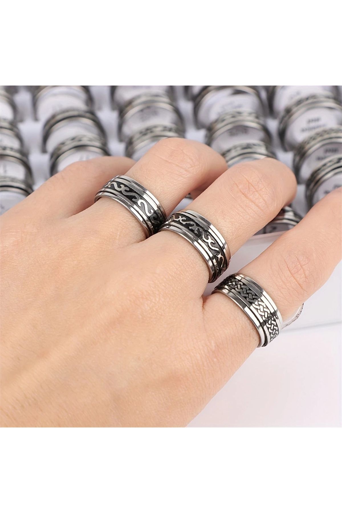 BİJUTERİX Paslanmaz Çelik Tribal Desenli Döner Yüzük – 17mm--21mm Unisex 1 adet