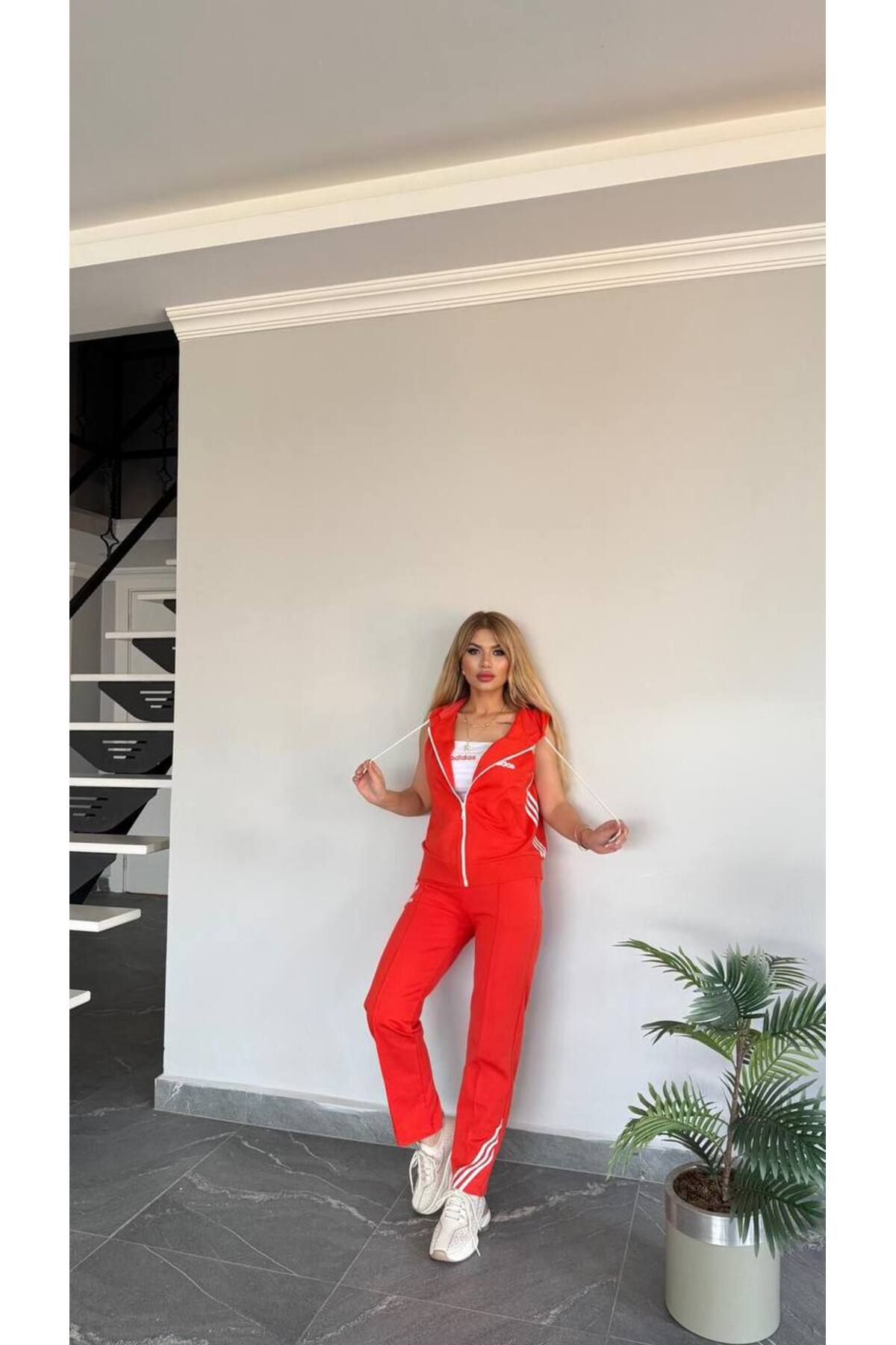 Bella Belluci Yeni Sezon İç Askısız Büstiyer Üst Fermuarlı Alt Yüksek Bel 3lü Takım