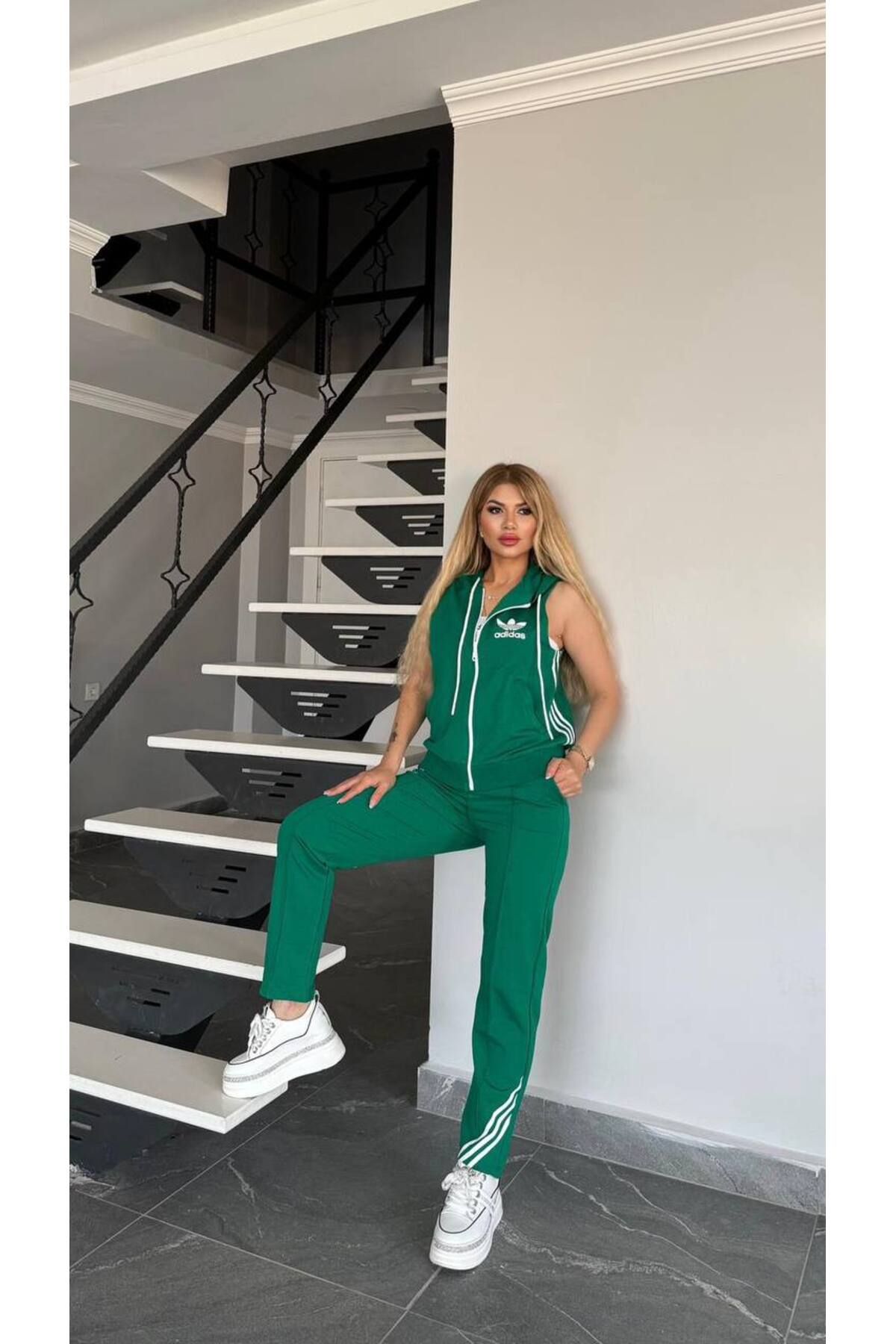 Bella Belluci Yeni Sezon İç Askısız Büstiyer Üst Fermuarlı Alt Yüksek Bel 3lü Takım