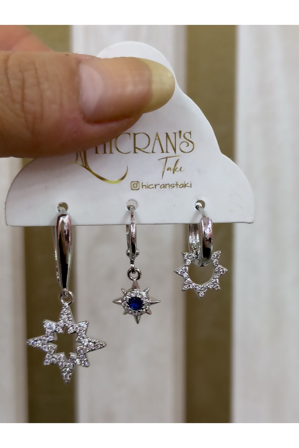 Hicrans Takı Mavi boncuk detaylı yıldız model üçlü set çelik küpe