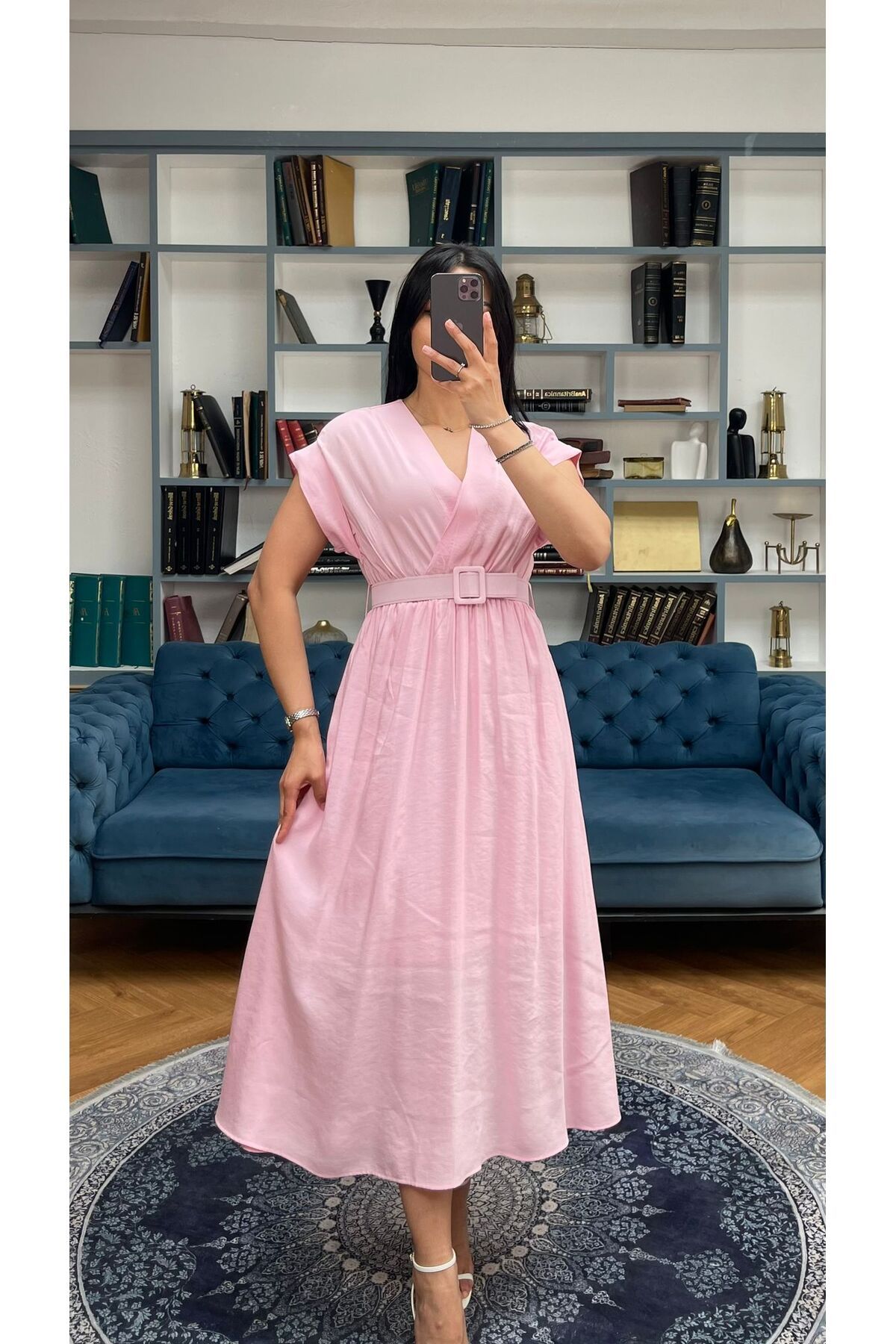 Nida Boutique V Yaka Beli Lastikli Yarım Kol Kemerli Midi Boy Elbise