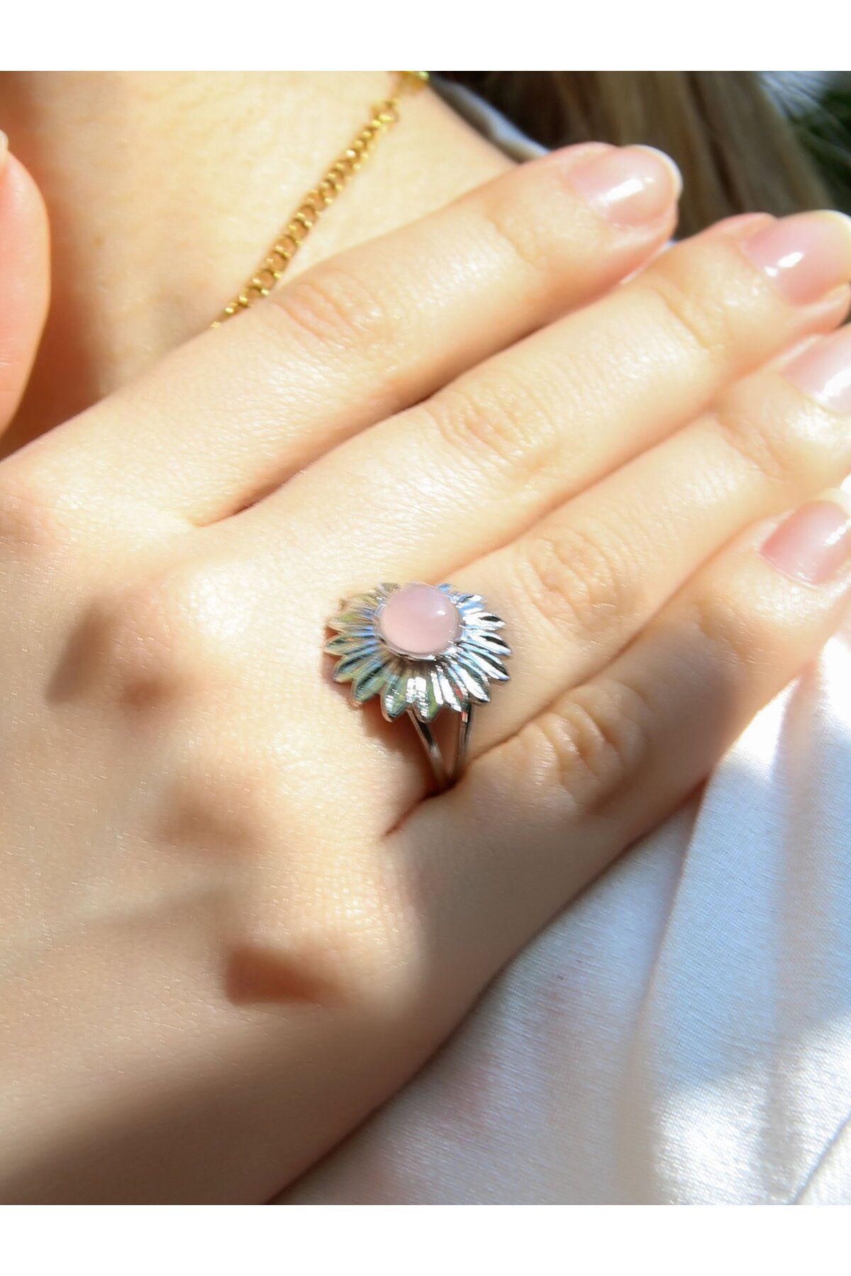 esha Doğal Taş Pembe Kuvars Doğal Taşlı Papatya Modelli Kadın Ayarlanabilir Gümüş Kaplama Yüzük euy64pkr