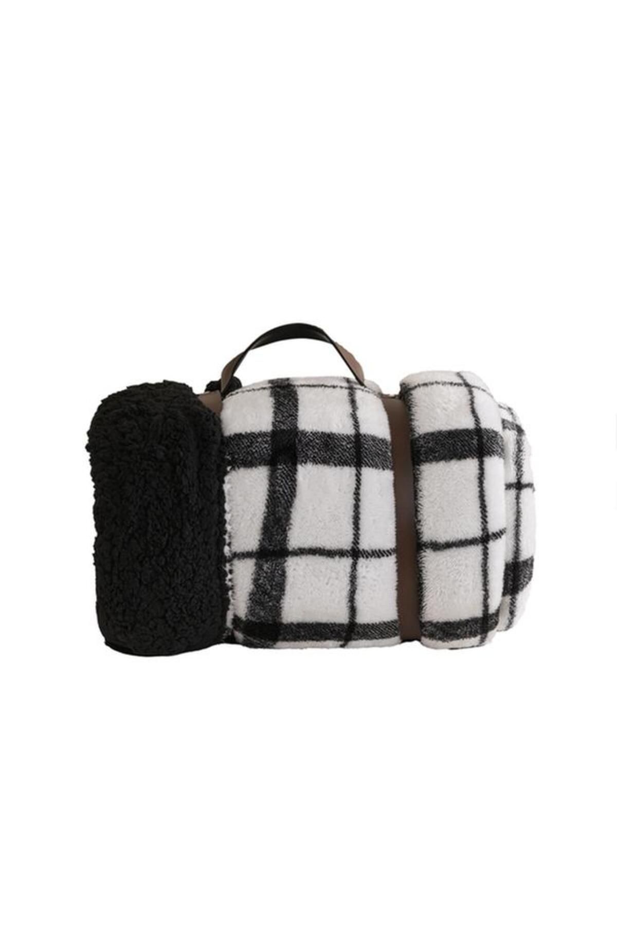 Generic-Mezoe Checkered Pattern Mink Sherpa Blanket Black and White King MINK-SHERPA02 1