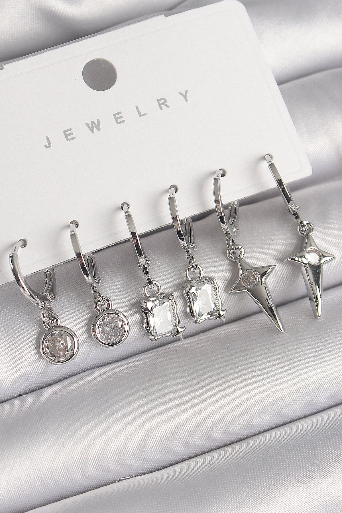 LovelymCo Pirinç Gümüş Renk Sallantı Kare Zirkon Taşlı Yıldız Model Kadın Küpe Seti - Lisinya