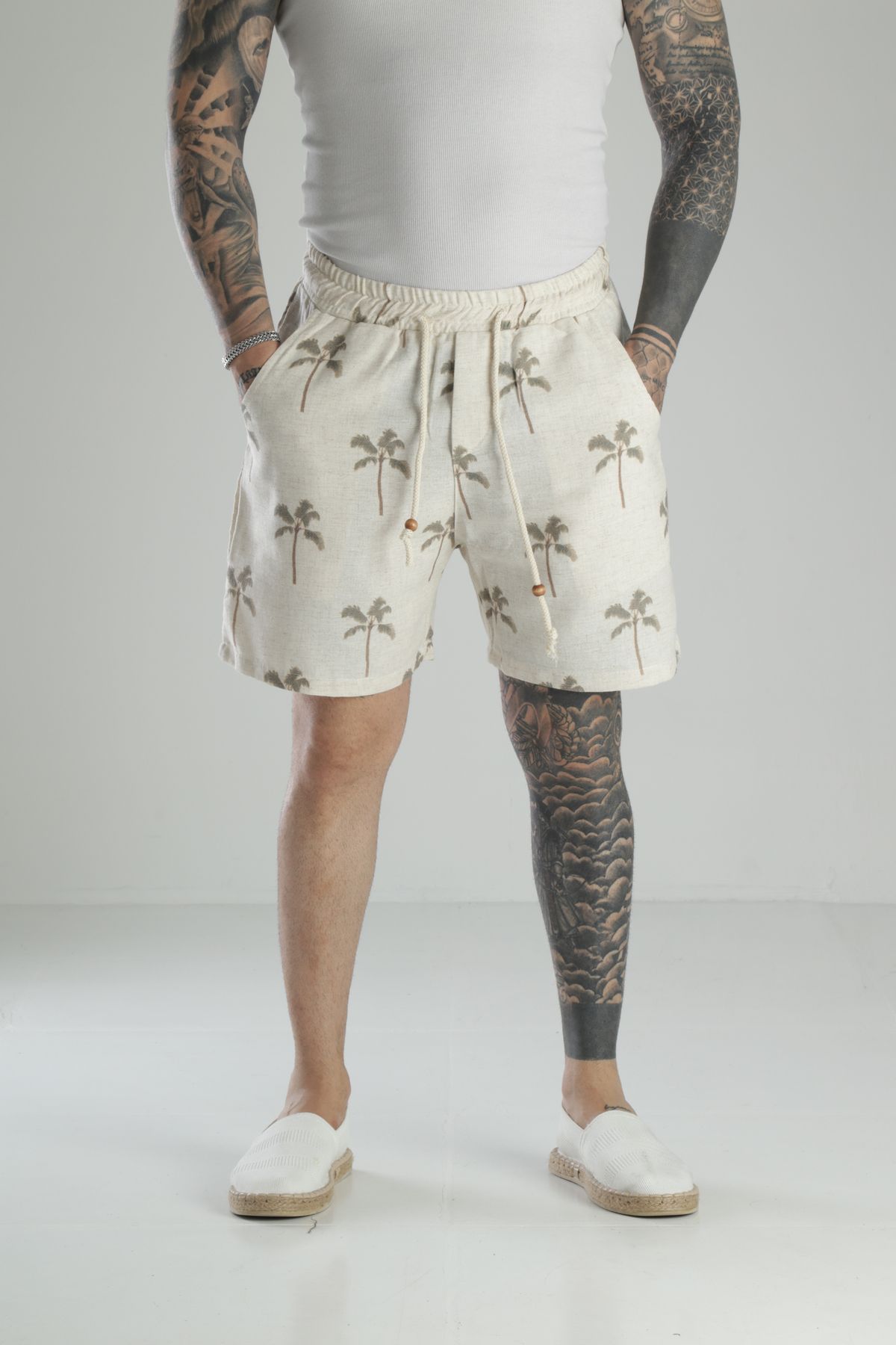COCOPELLI-Palm Patterned Linen Shorts 3