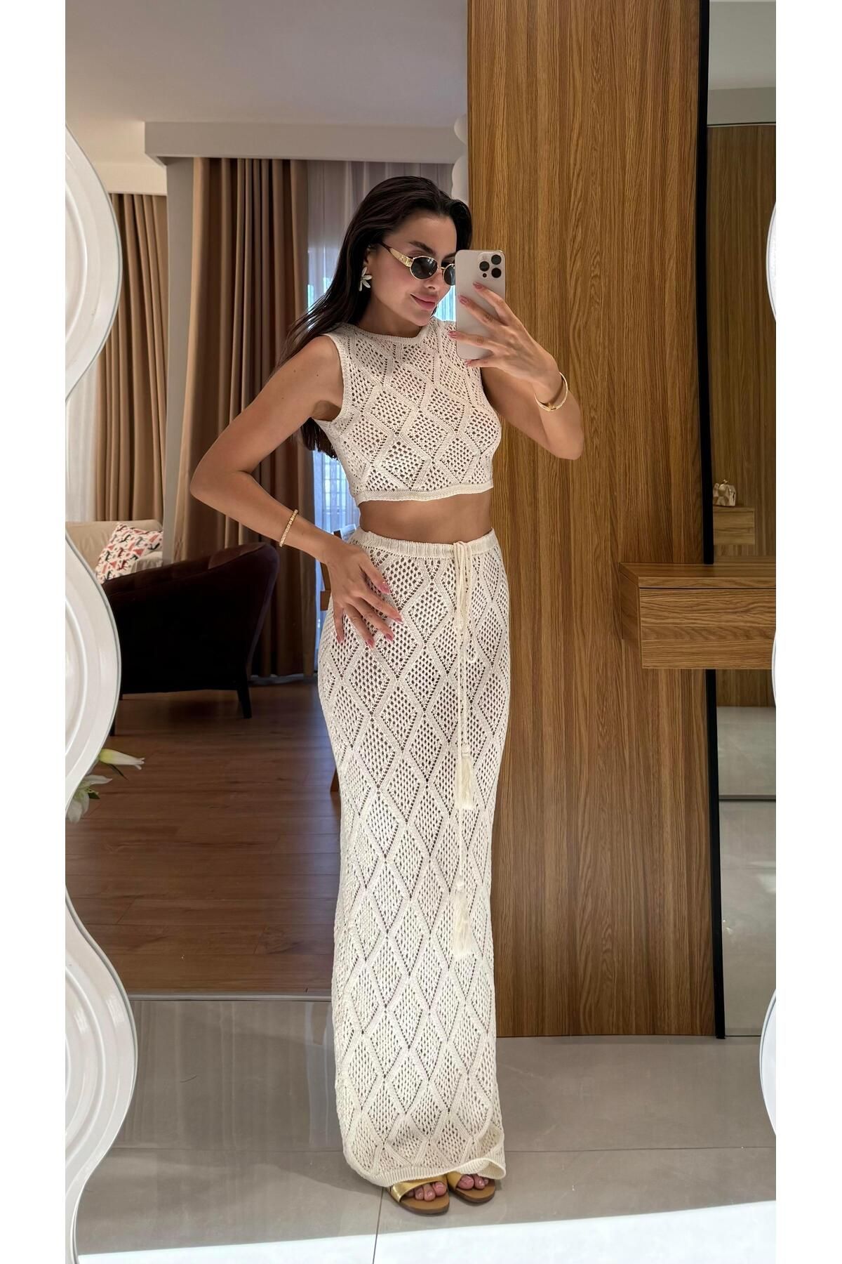 Gizem Ecemiş Samba Ekru Etekli Triko Takım