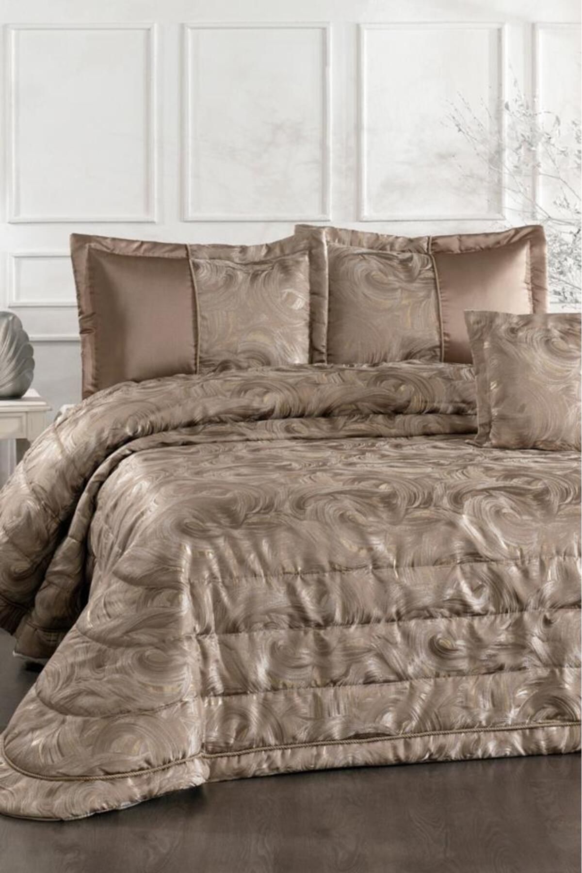 Çeyiz Diyarı İrida Elyaf Dolgulu Çift Kişilik 250x255 Cm Yatak Örtüsü Vizon