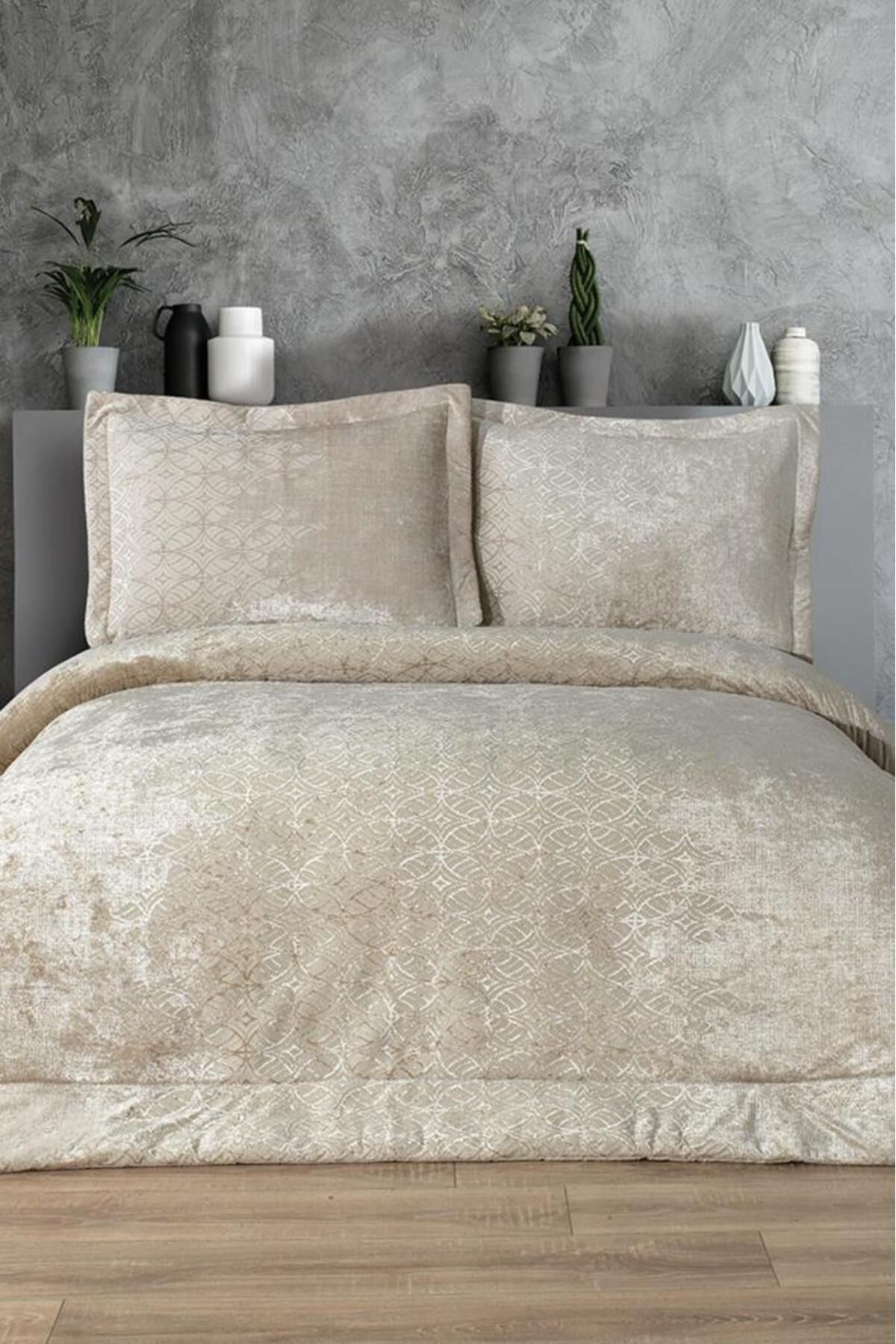 Çeyiz Diyarı Opal Elyaf Dolgulu Çift Kişilik 250x255 Cm Yatak Örtüsü Bej