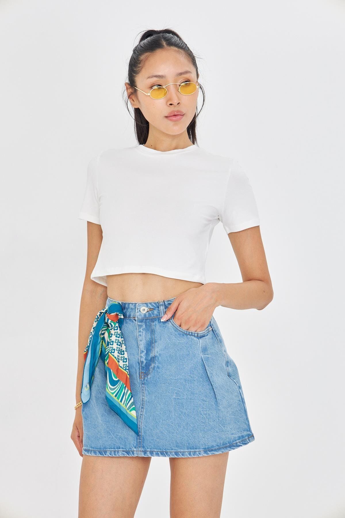 TIFFANY&TOMATO Basic Crop T-Shirt
