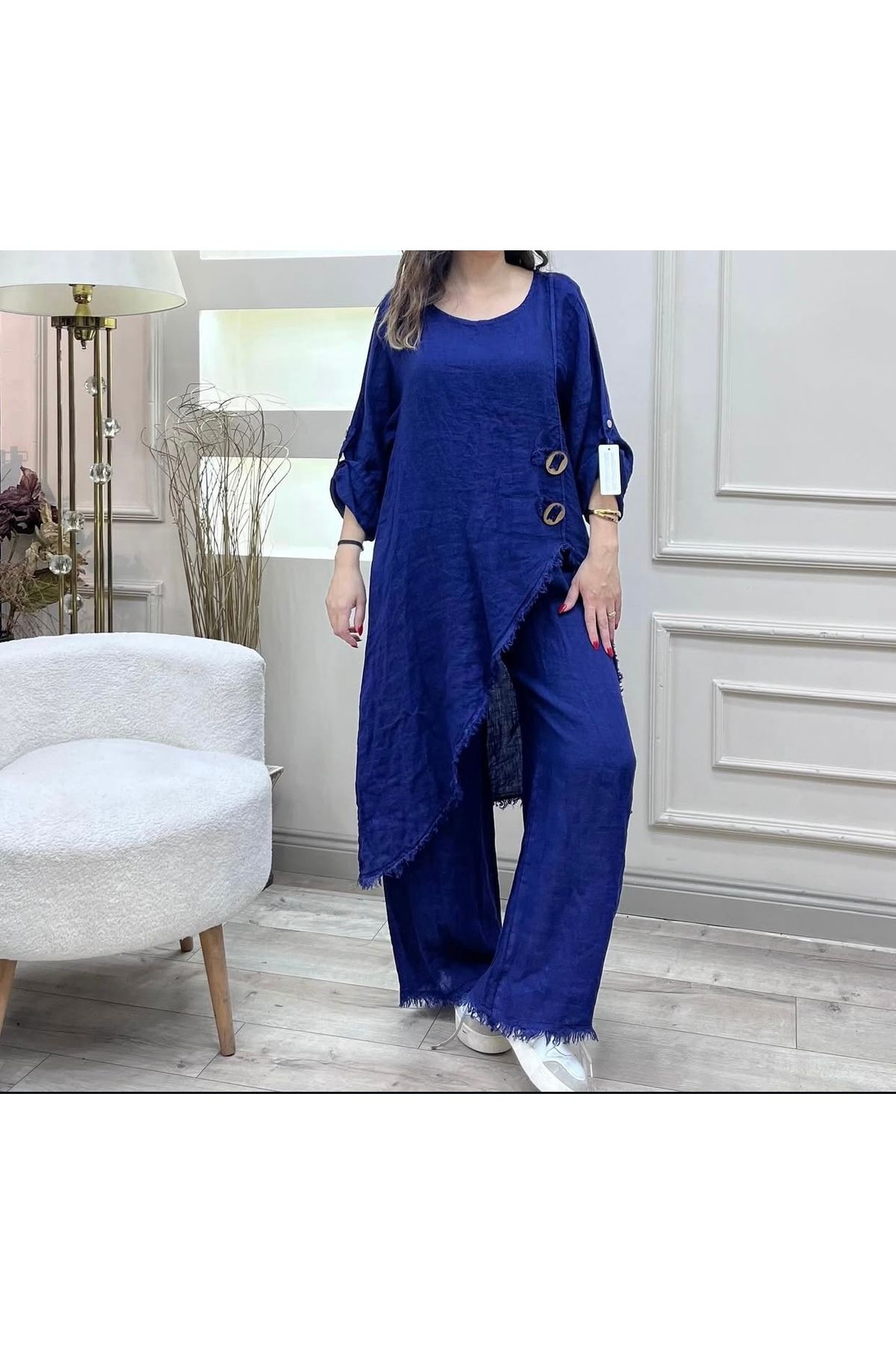 Butik Kadın müslim kumaş salaş tarzda toka detaylı alt üst pantolonlu takım