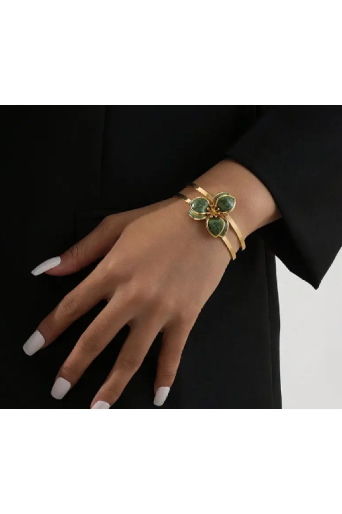 SE Jewellery Collection Selin Ersoy Kadın Gold Renk Çiçek Figürlü Bileklik – Yeşil & Beyaz Renk Seçenekli 6 cm Şık Model