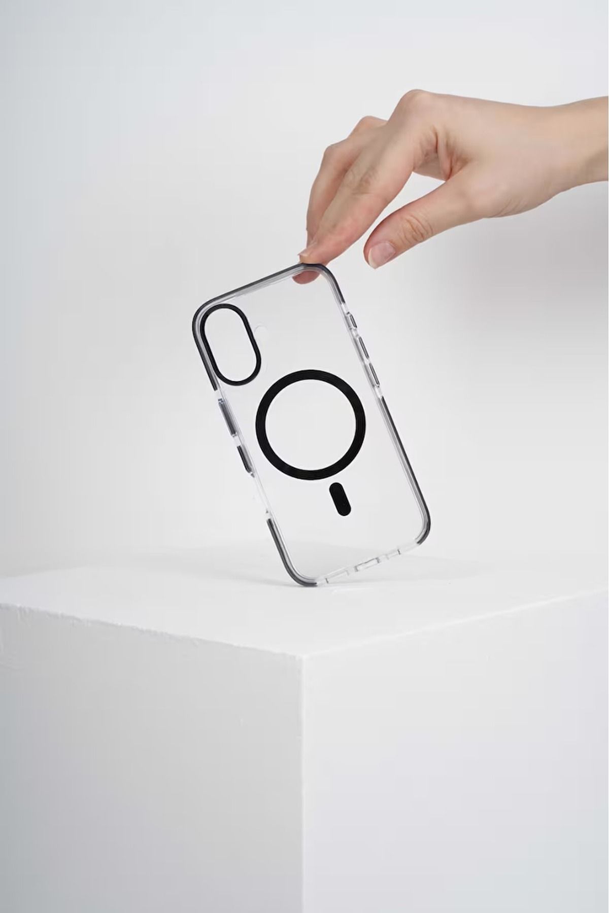 Soffany İPHONE 15 UYUMLU MAGSAFE ÖZELLİKLİ İPK SERT KENARI ŞEFFAF KAPAK