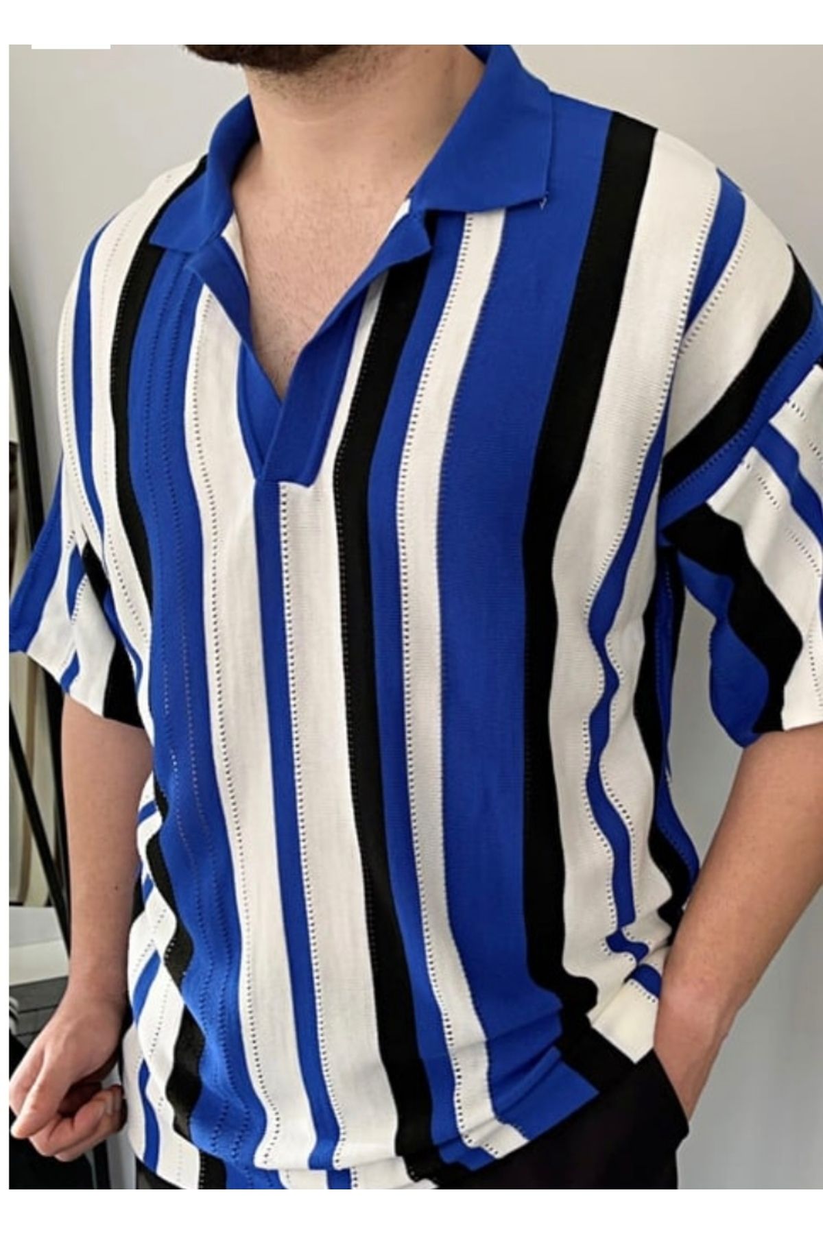 SADE Mavi çizgili V yaka erkek T-shirt