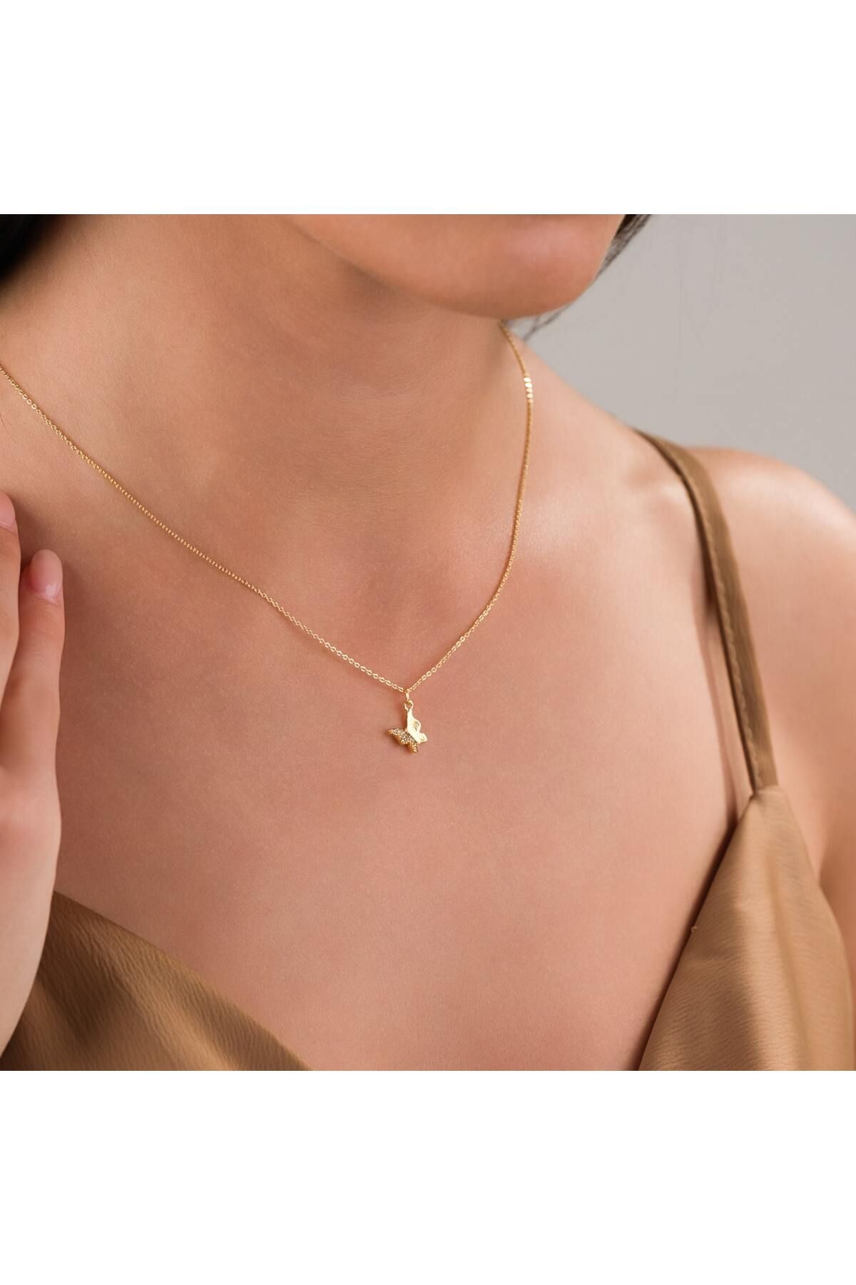 HOBİSY GIFT SHOP Minimal Kelebek Figürlü Zirkon Taşlı Kadın Kolye, Işıltılı ve Zarif Tasarımı - Gold Renk