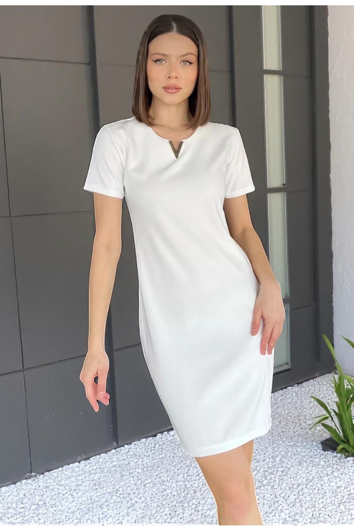 VOGUEMET Kadın V Tokalı Mini Elbise | Kısa Kollu | Düz Kesim Yazlık Model