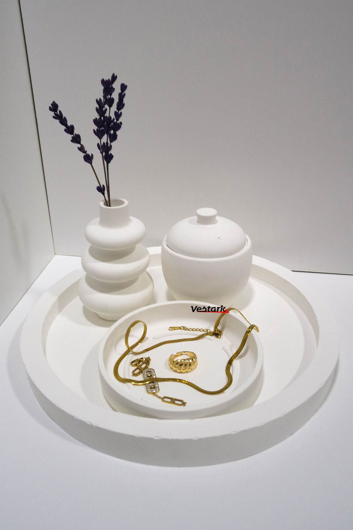 Vestark Modern Minimalist Beyaz Set: Boğumlu Vazo, Kapaklı Kavanoz, Takı Altlığı, Tepsi