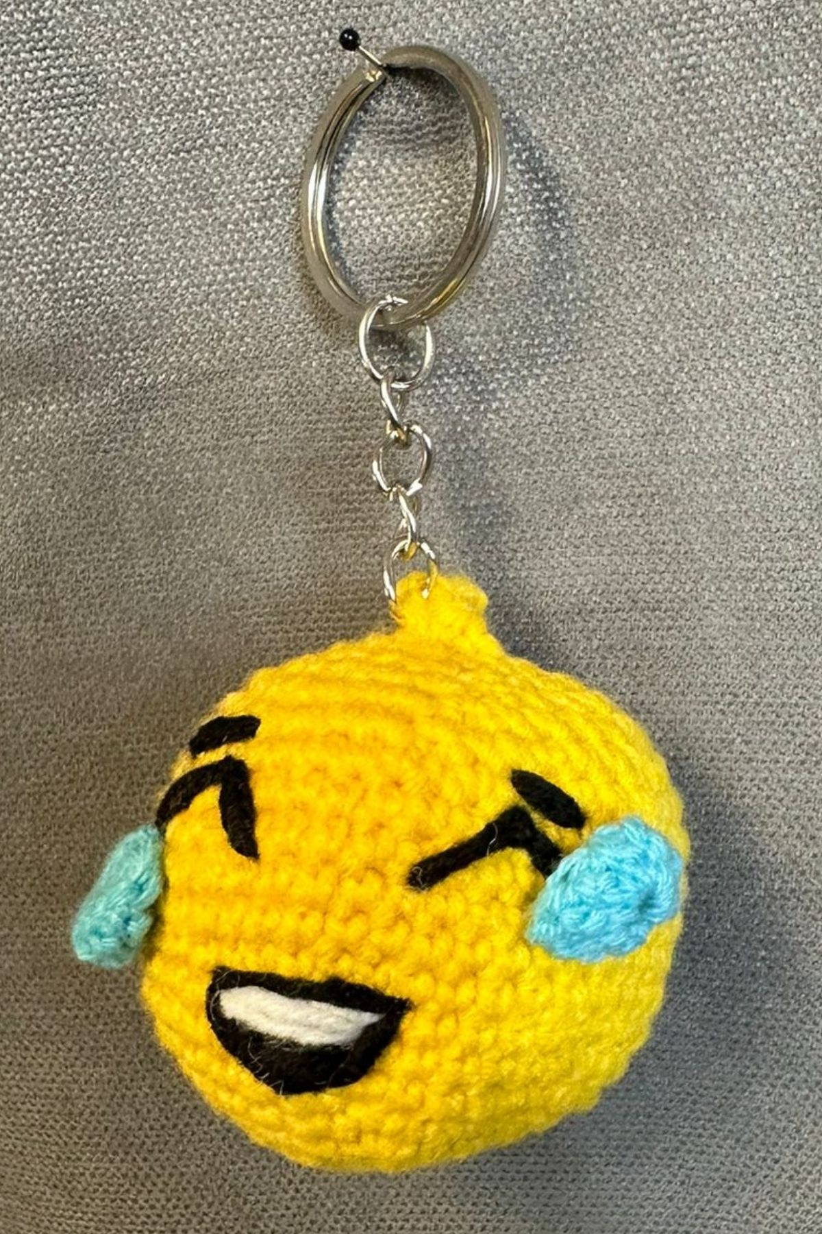 Uretti-- Tuğba 9352 3564 Handmade Knitted Smiley Face Emoji Model Keychain 3