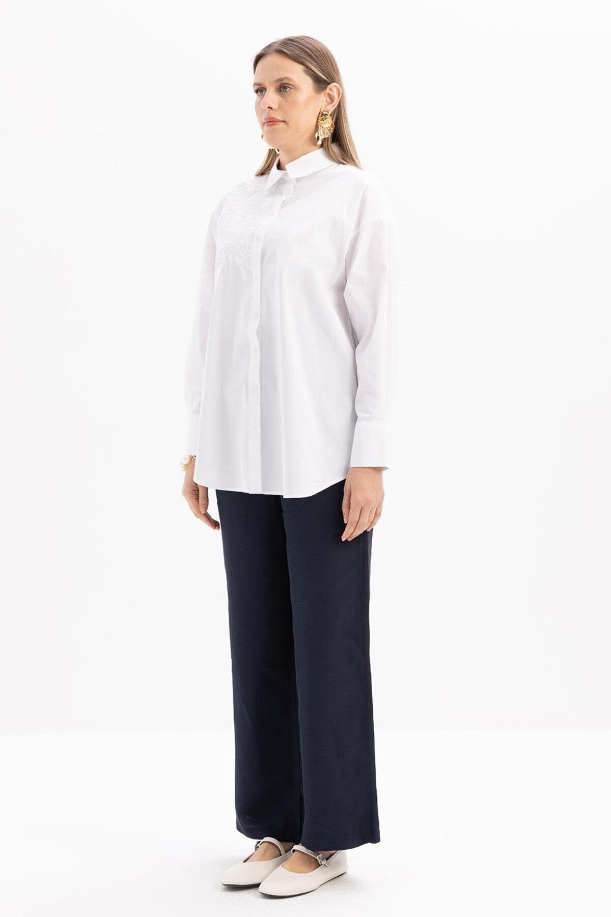 ALLDAY-White-Floral Embroidered Poplin Shirt 3