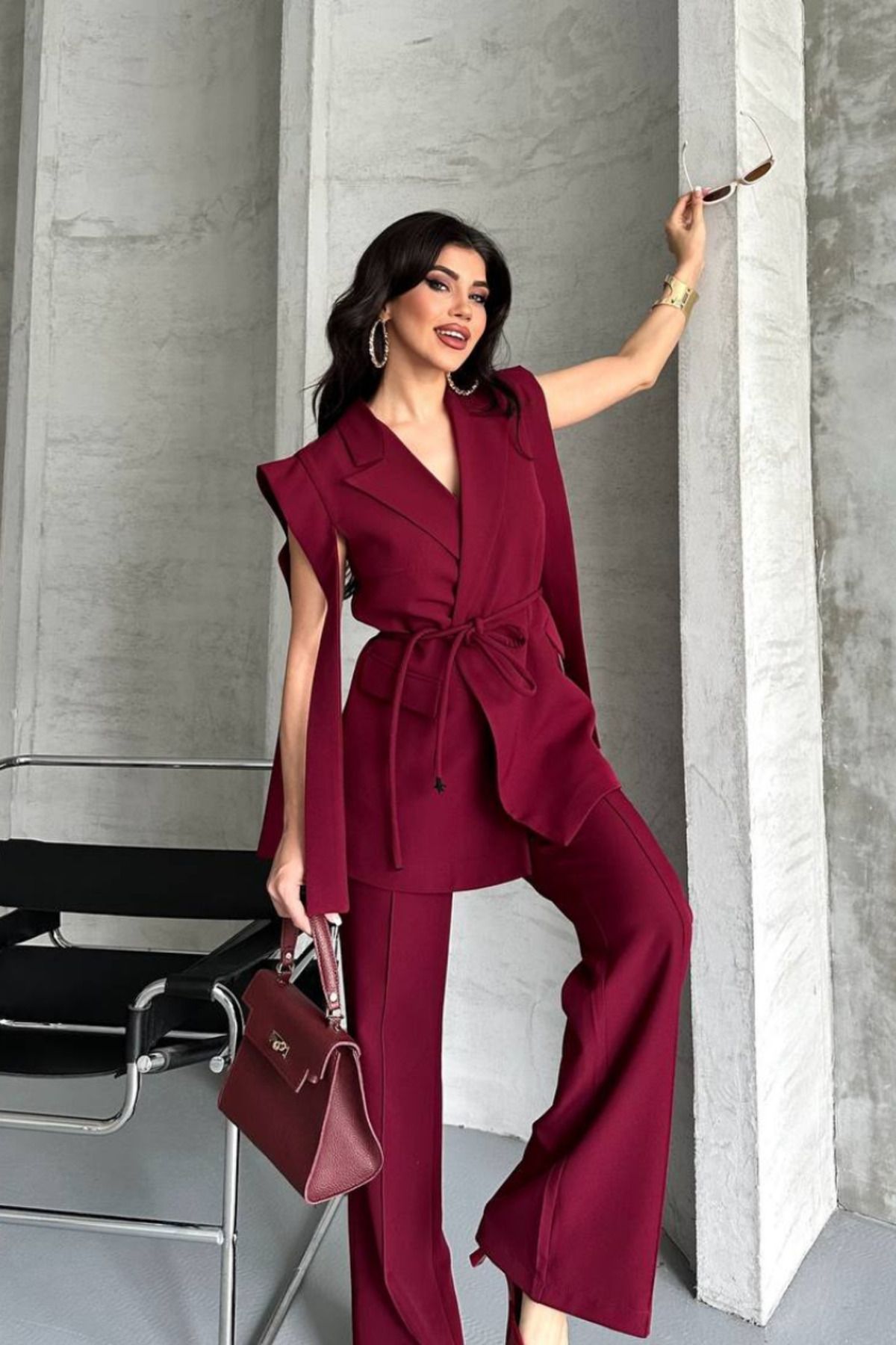 AKD Atelier Kadın Alt Üst İkili Takım Omuz Detaylı Kuşaklı Yelek Pantolon Takım