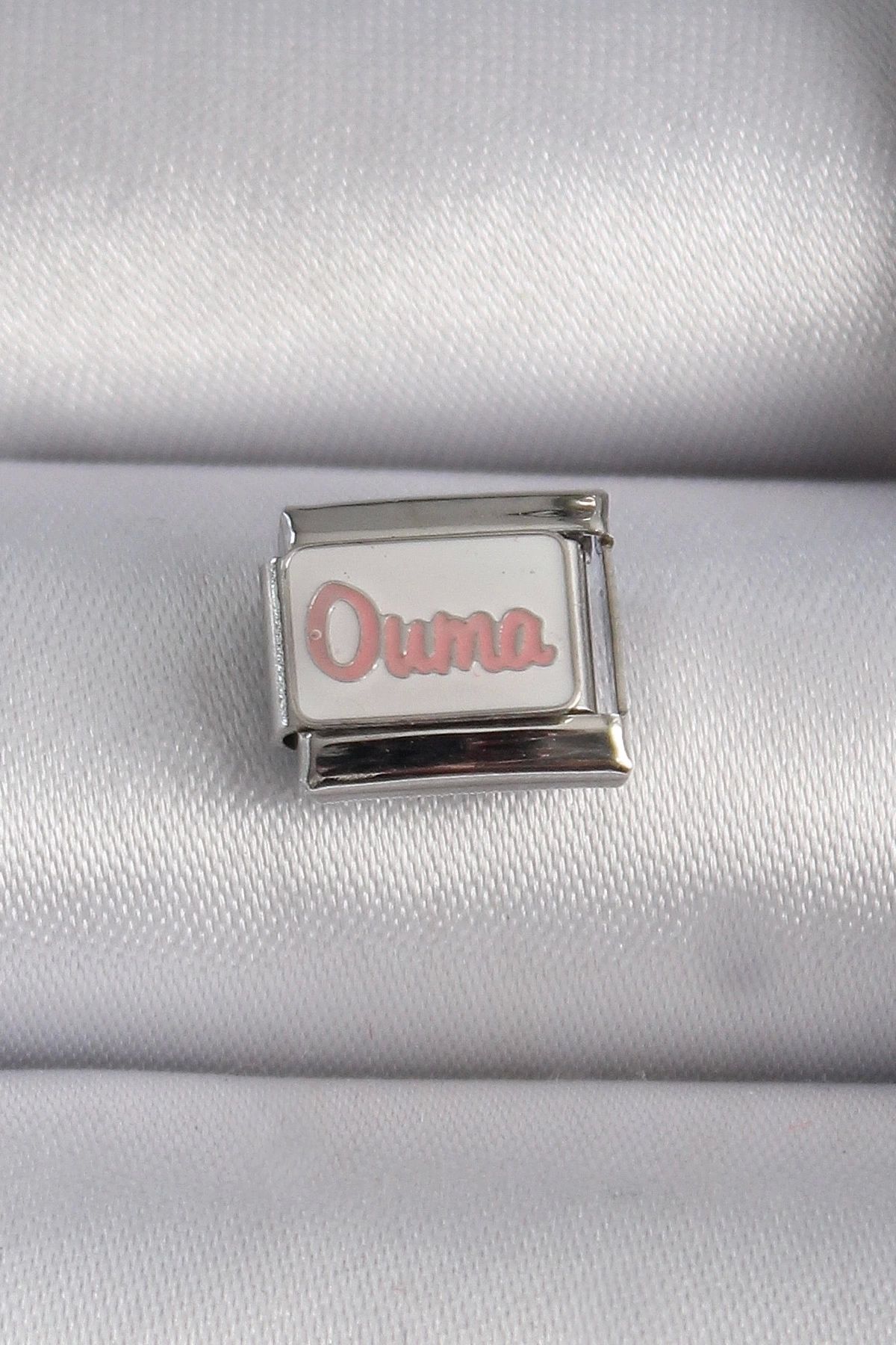 Generic 316L Çelik Gümüş Renk Beyaz Pembe Ouma İşlemeli Nomination Charm