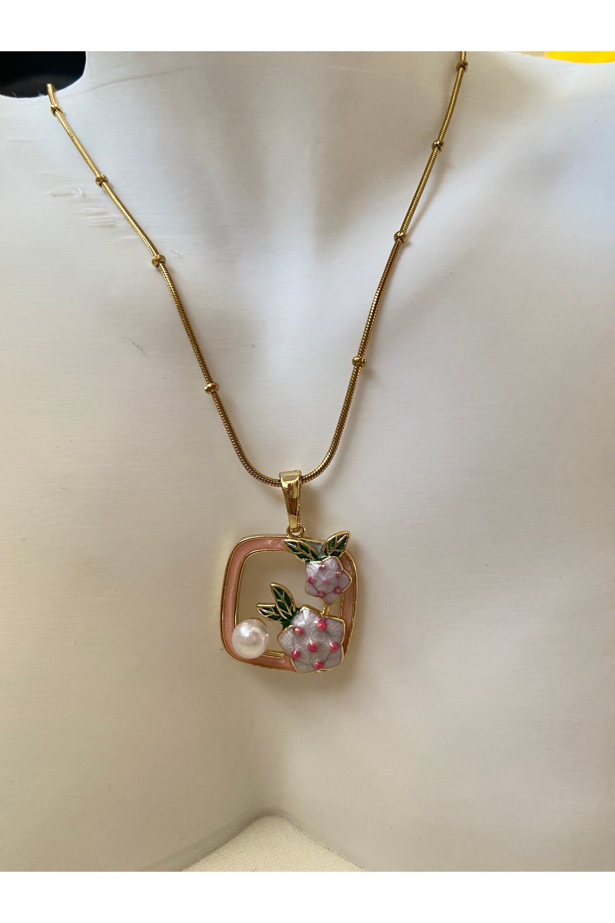 asem jewelry PEMBE ÇİÇEKLİ İNCİ DETAYLI VİNTAGE ÇELİK KOLYE