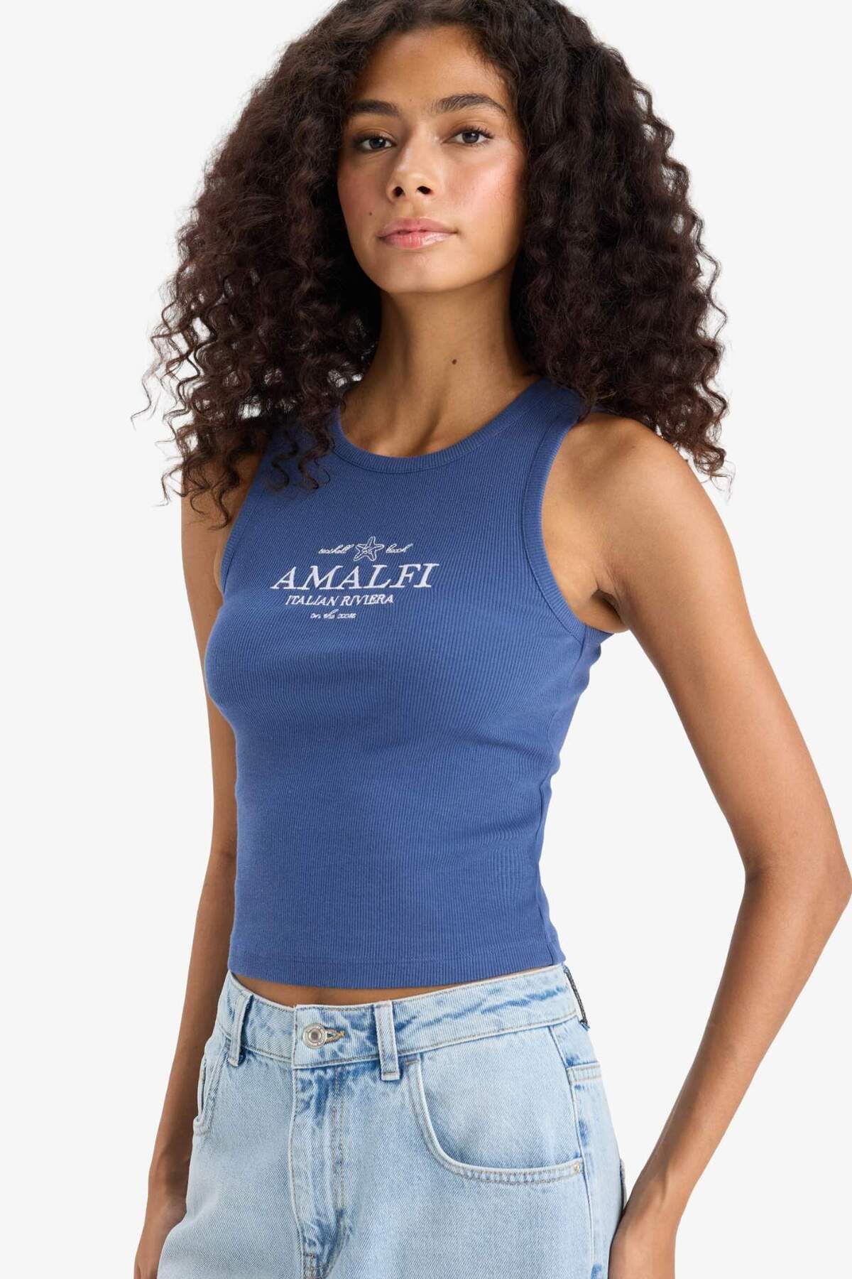 DeFacto Slim Fit Dar Kesim Baskılı Halter Yaka Fitilli Kaşkorse Atlet F6239AX25HS