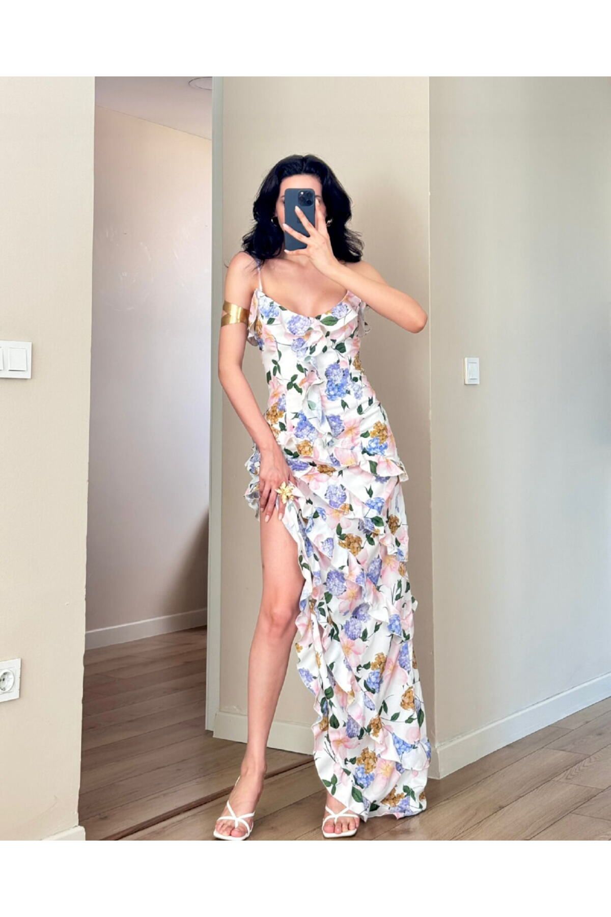 Narstorm Volan Detaylı Floral Desen Şifon Uzun Yırtmaçlı Elbise