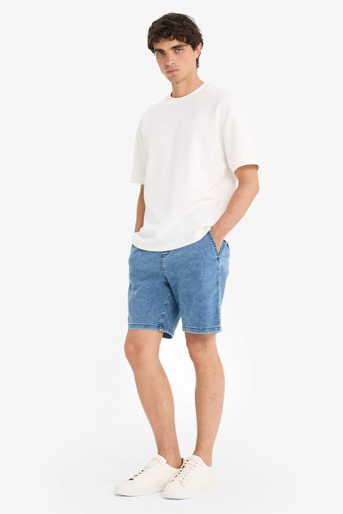 DeFacto-Regular Fit Elastic Waist Comfortable Fit Jean Bermuda Shorts E4537Ax25Sm 3