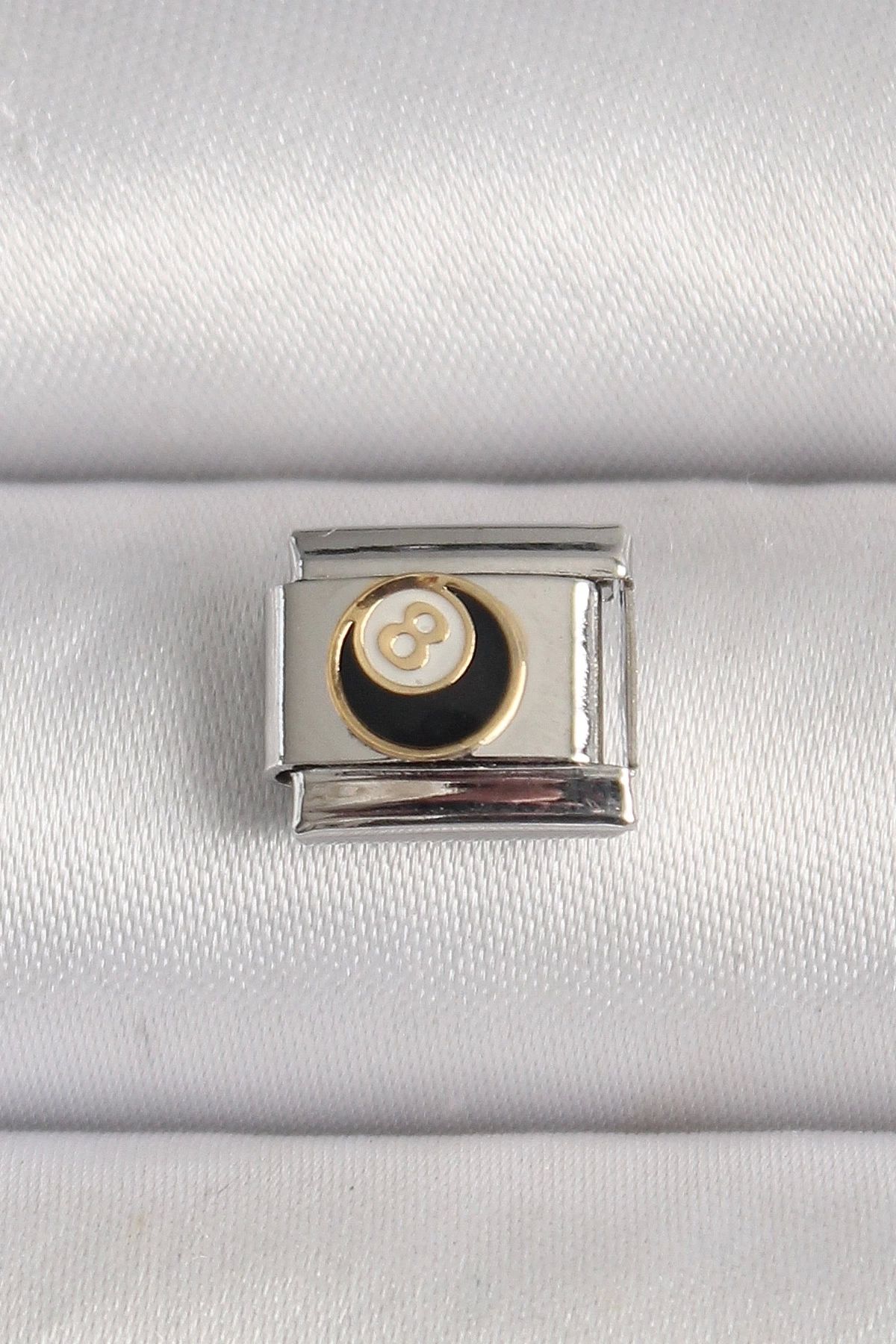 Generic 316L Çelik Gümüş Renk 8 Ball İşlemeli Nomination Charm
