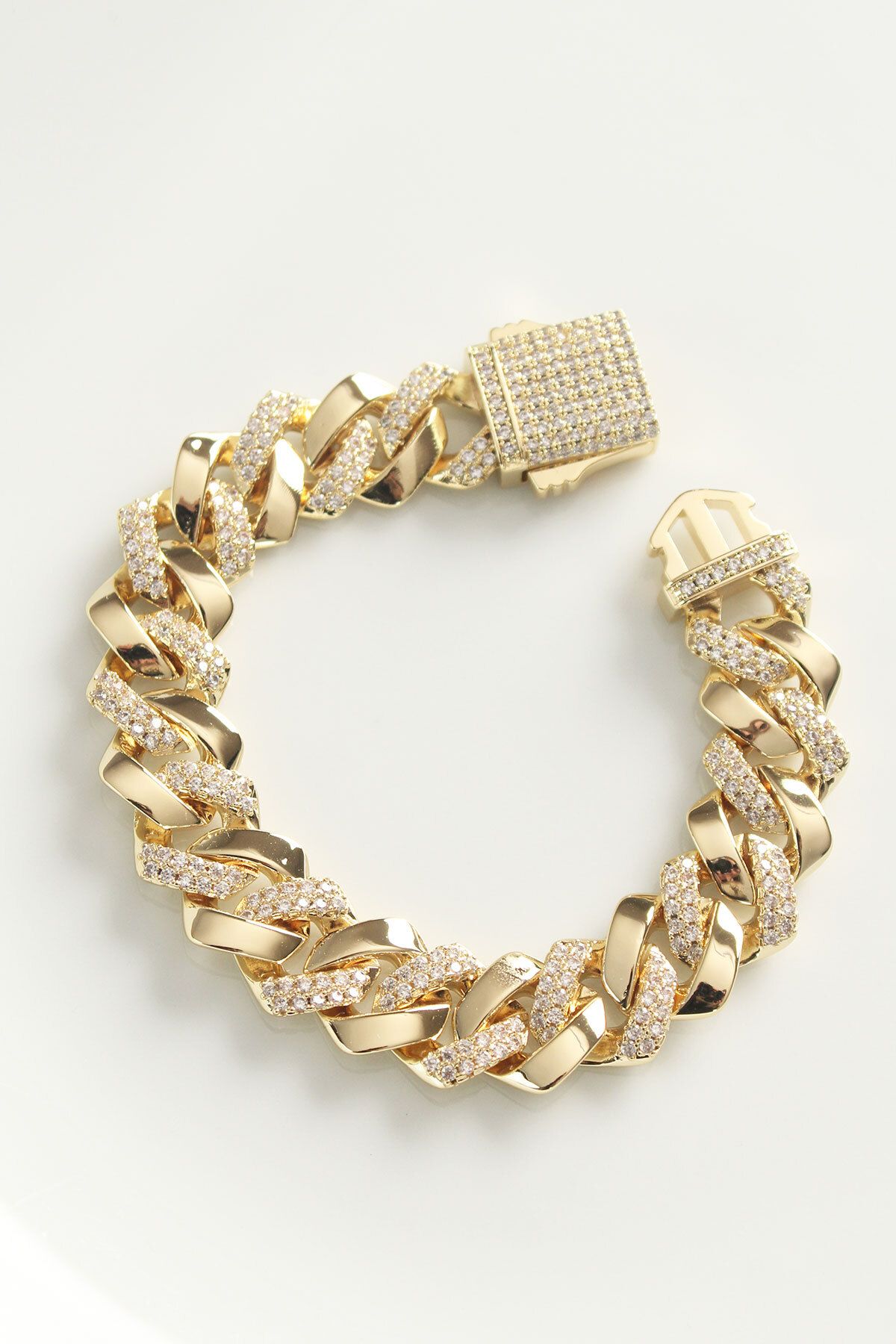 MR RZN STORE Vip Seri Pirinç Zirkon Taşlı Gold Renk Gurmet Bileklik - Lisinya