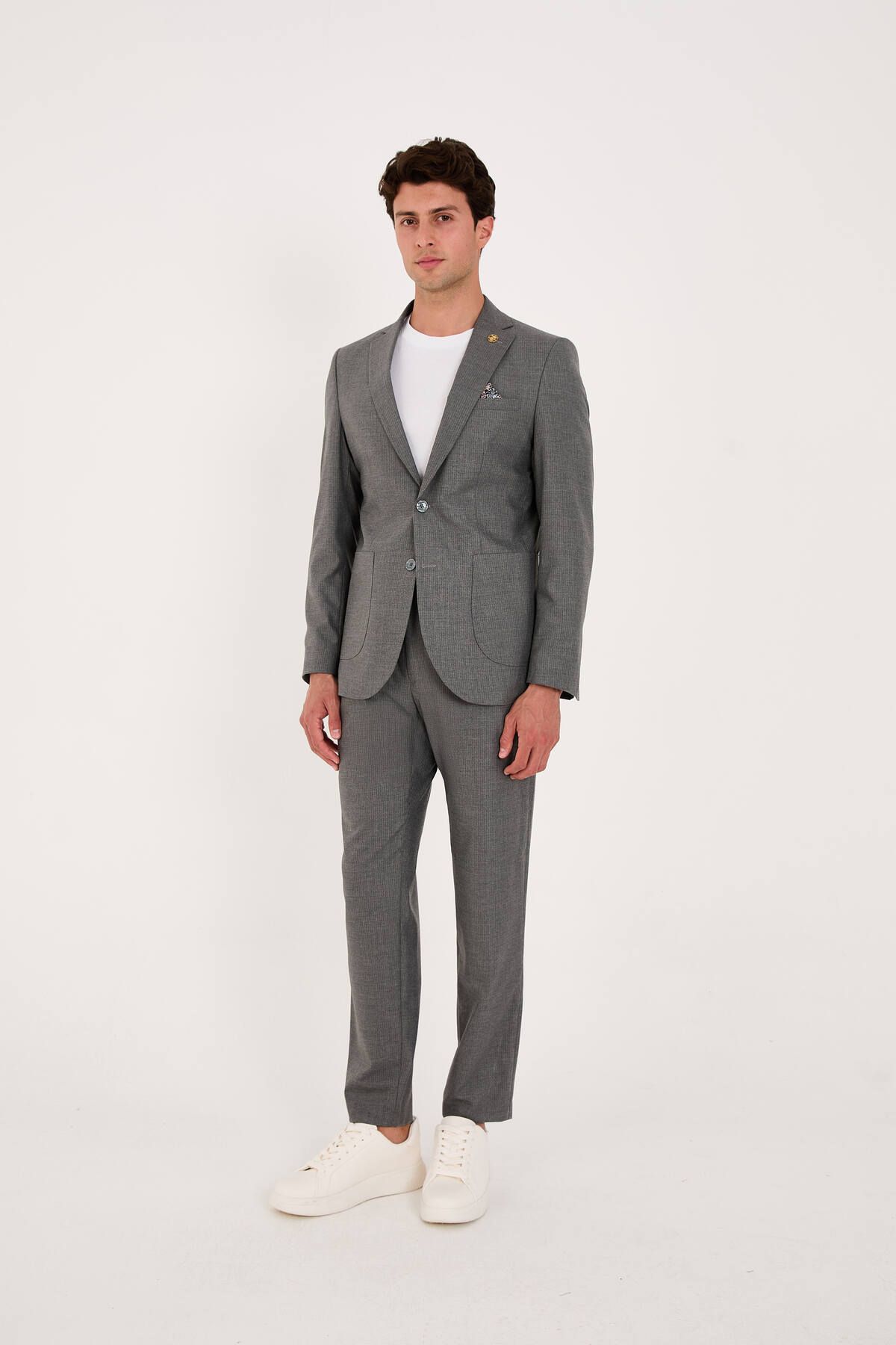 The Tailor Classics Dokulu Çift Yırtmaçlı Yarım Astarlı Takım Elbise