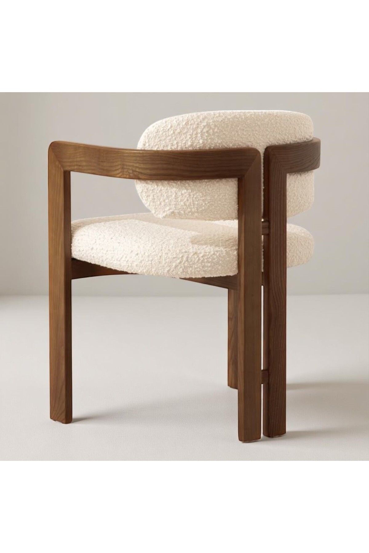 M HOME Modern Ceviz Sandalye – Krem Bouclé Kumaşlı