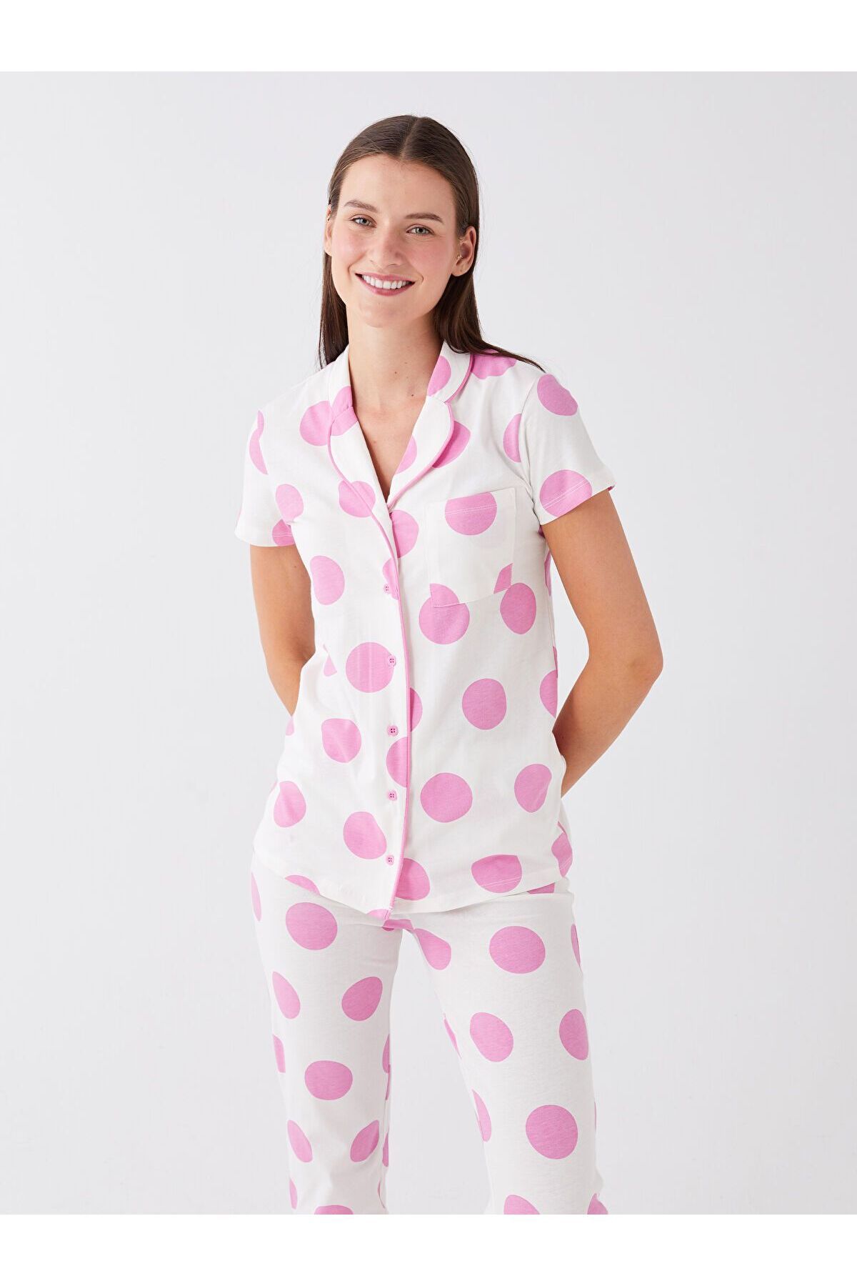 LC Waikiki Gömlek Yaka Puantiyeli Kısa Kollu Kadın Pijama Takımı