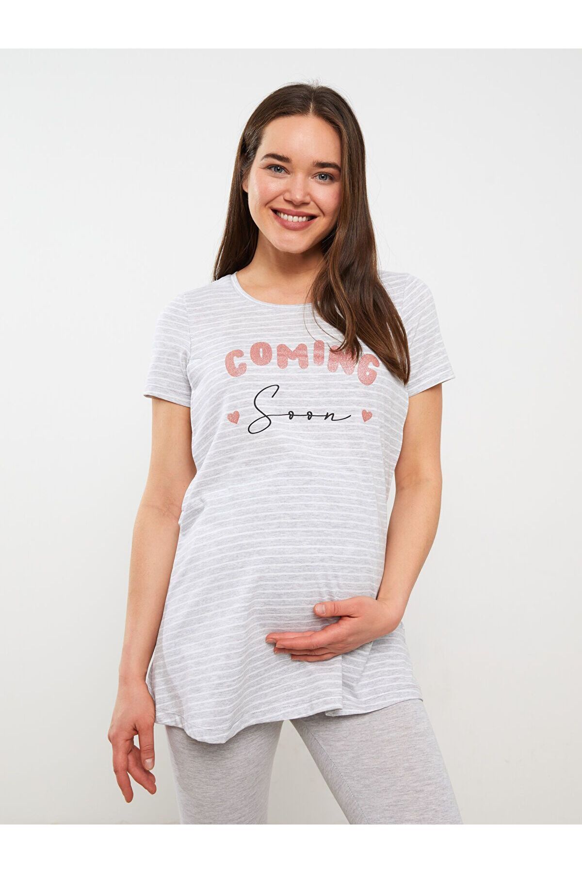LC Waikiki Bisiklet Yaka Baskılı Kısa Kollu Hamile Pijama Takımı