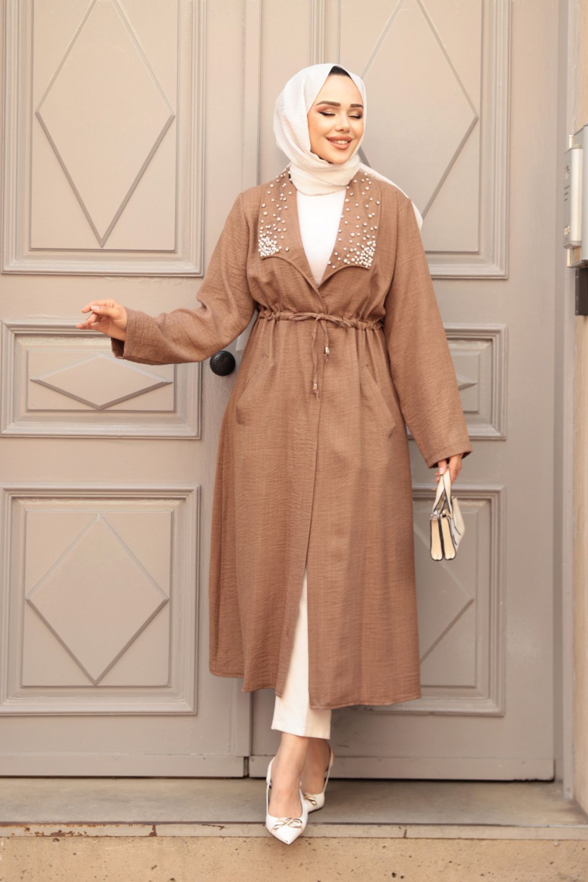 N.S NEVA STYLE İnci Detaylı Camel Tesettür Kap 6714C