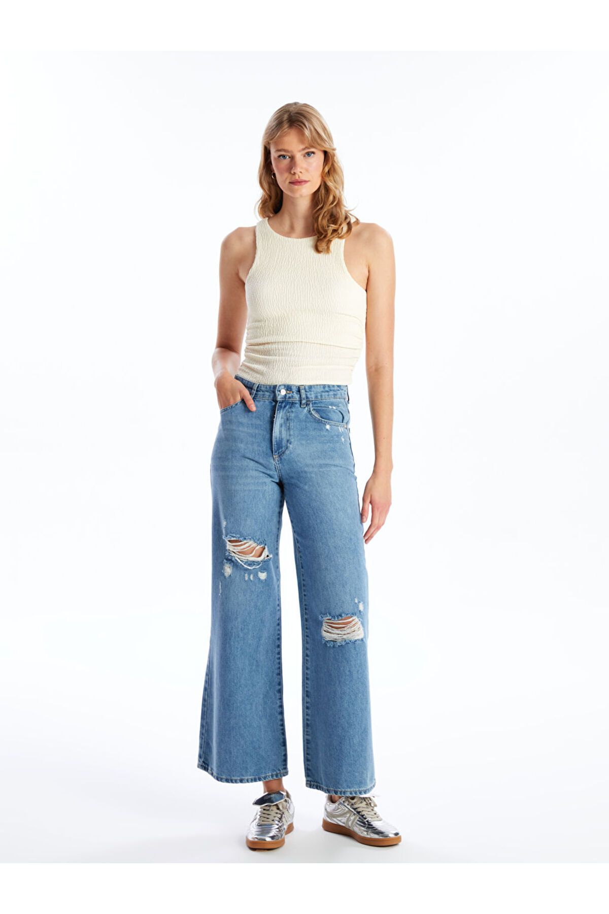 LC Waikiki Wideleg Yırtık Detaylı Kadın Jean Pantolon