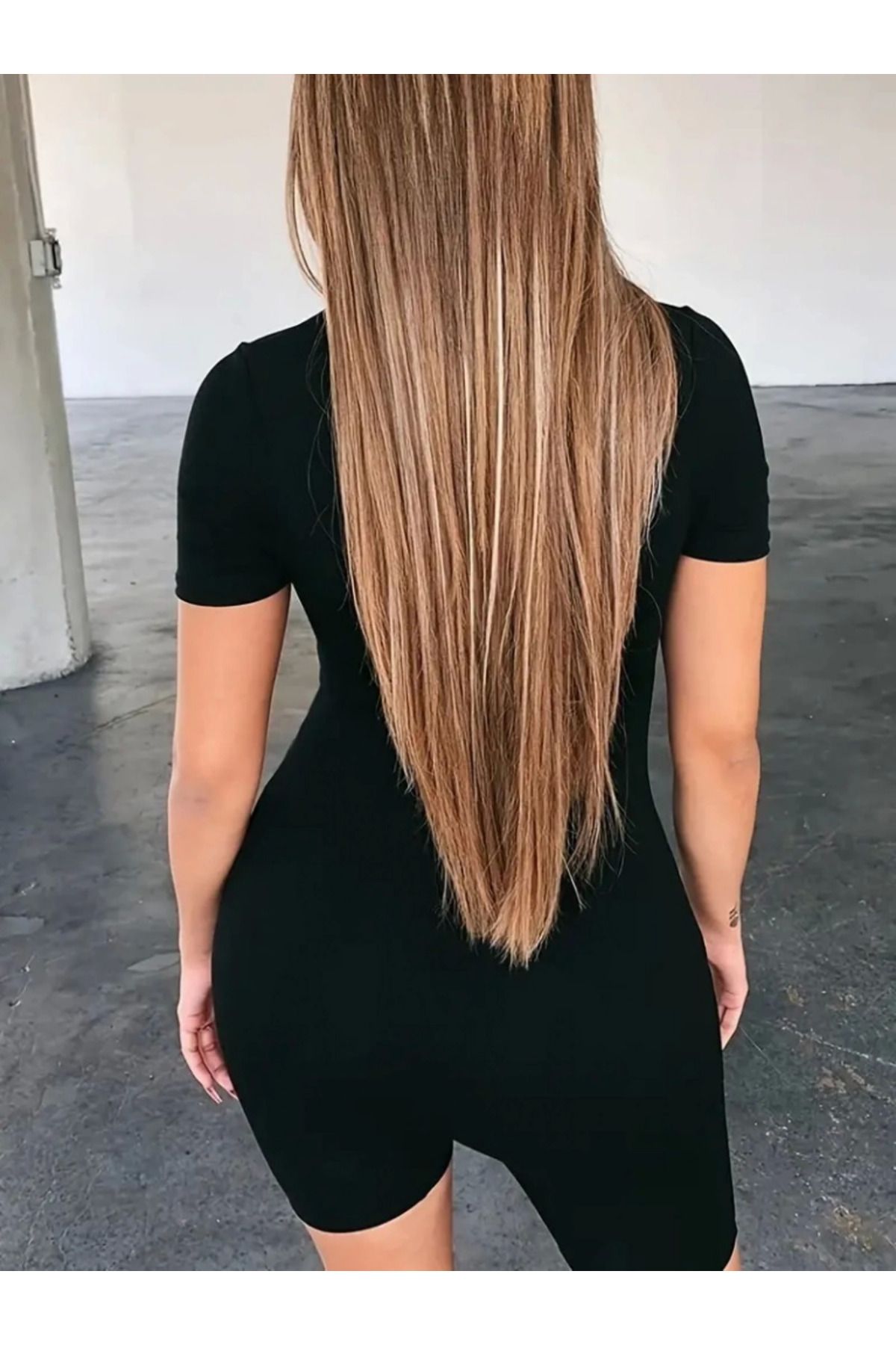 Omarı Kadın Kısa Kollu önü Fermuarlı Bodycon Dalgıç Tulum