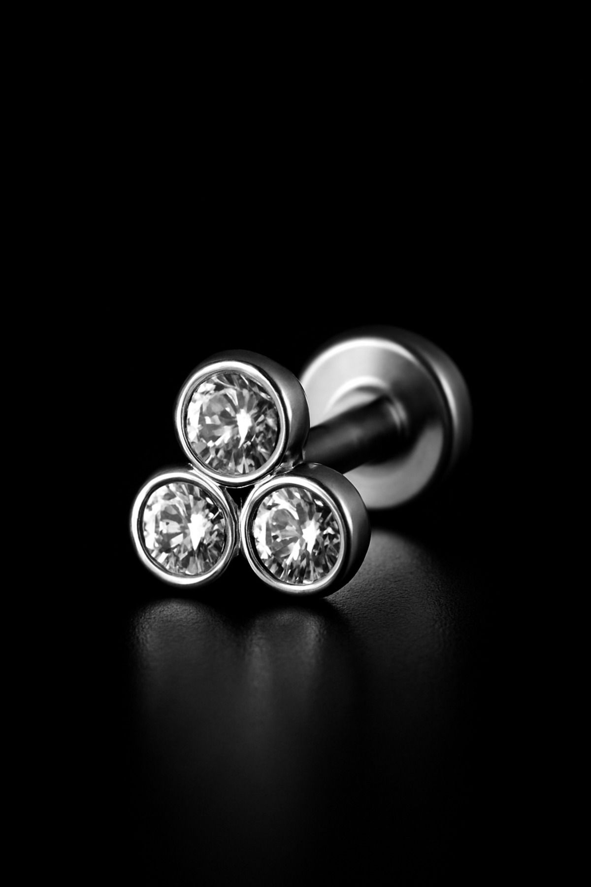 depozoom 316l Cerrahi Çelik Kıkırdak Tragus Ve Tüm Kulak Bölgesine Uygun Etnik Üç Taş Zirkon Piercing